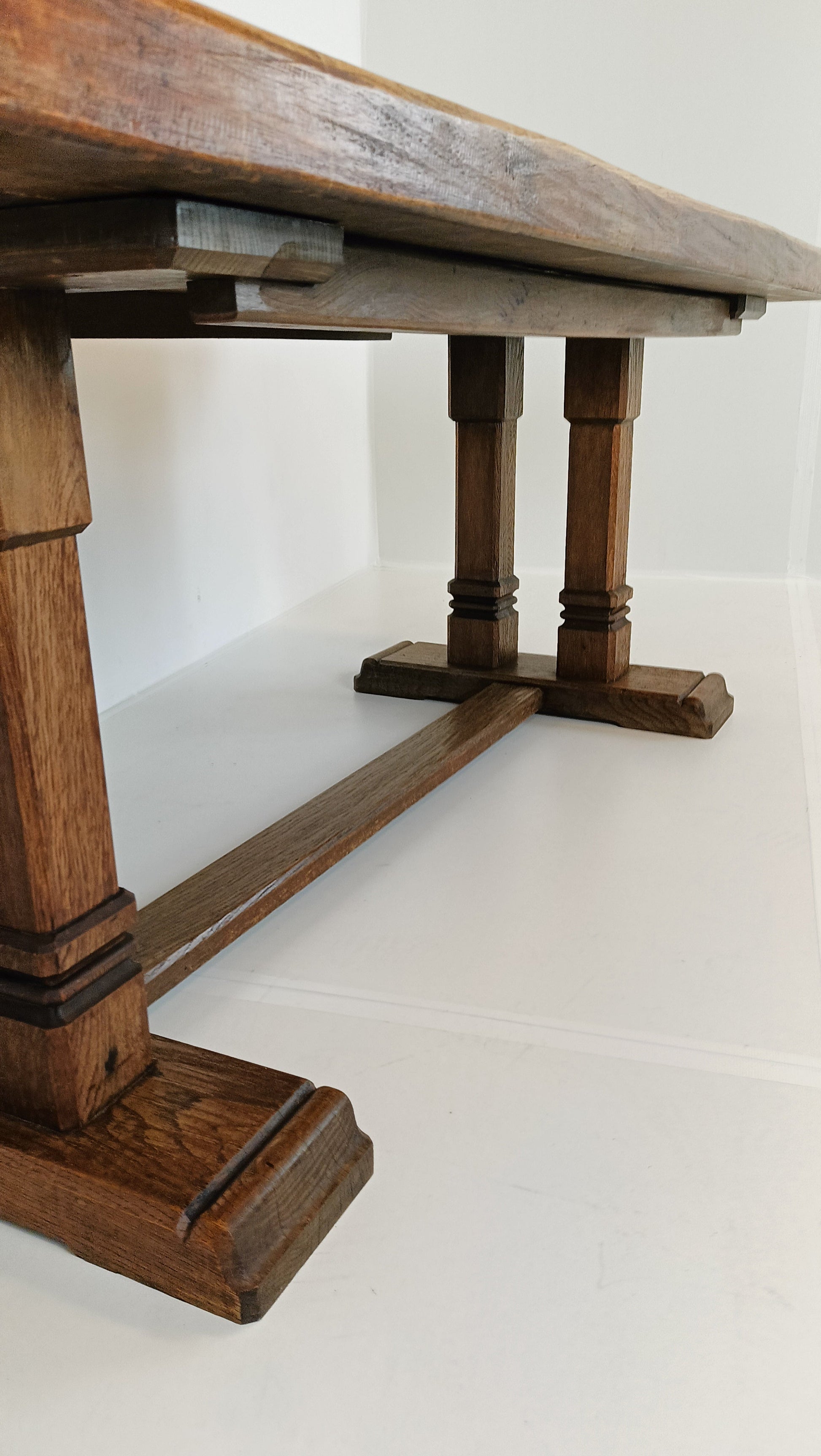 Excellent Oak Monastary Table Excellent Oak Monastary Table