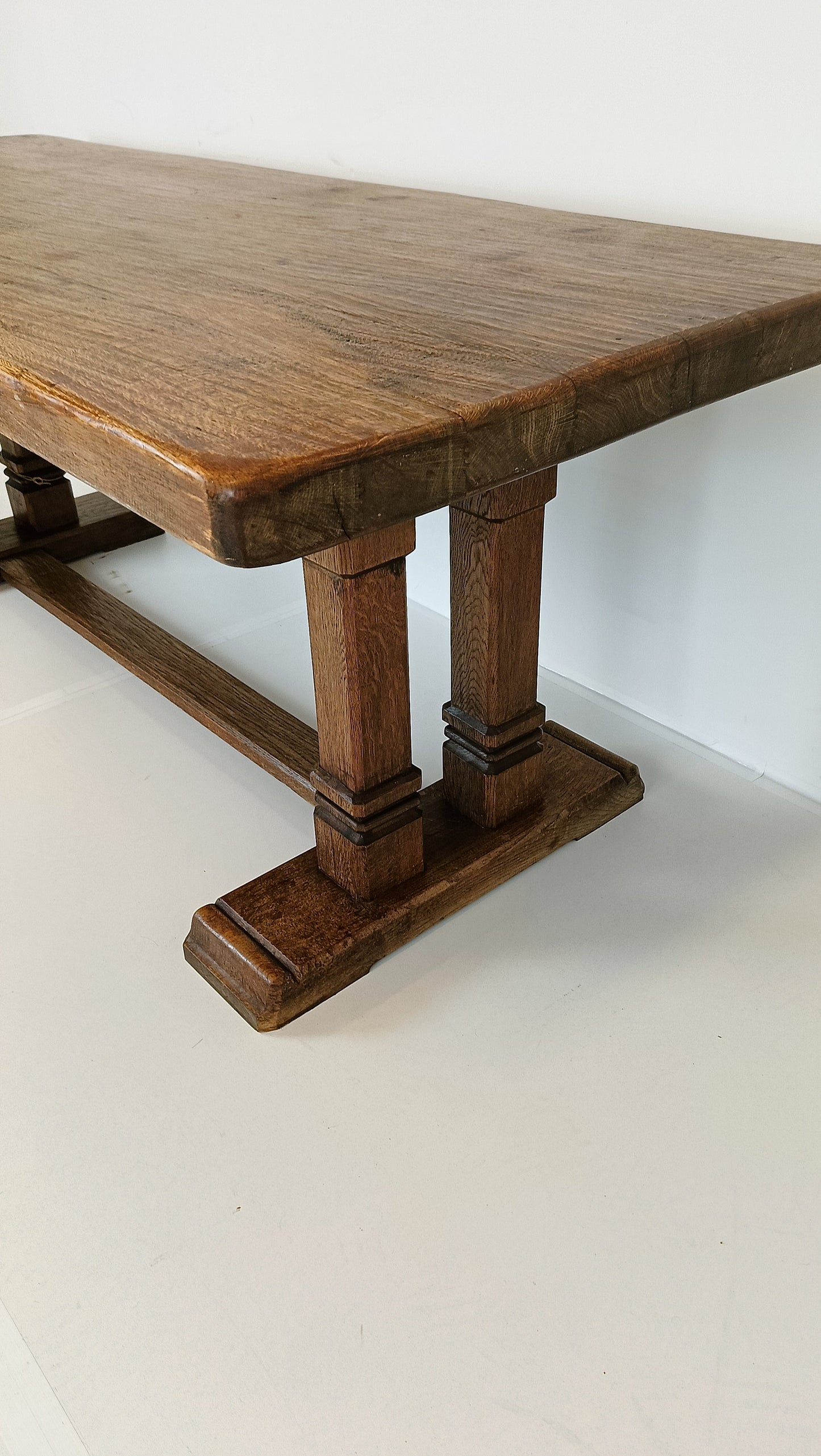 Excellent Oak Monastary Table Excellent Oak Monastary Table