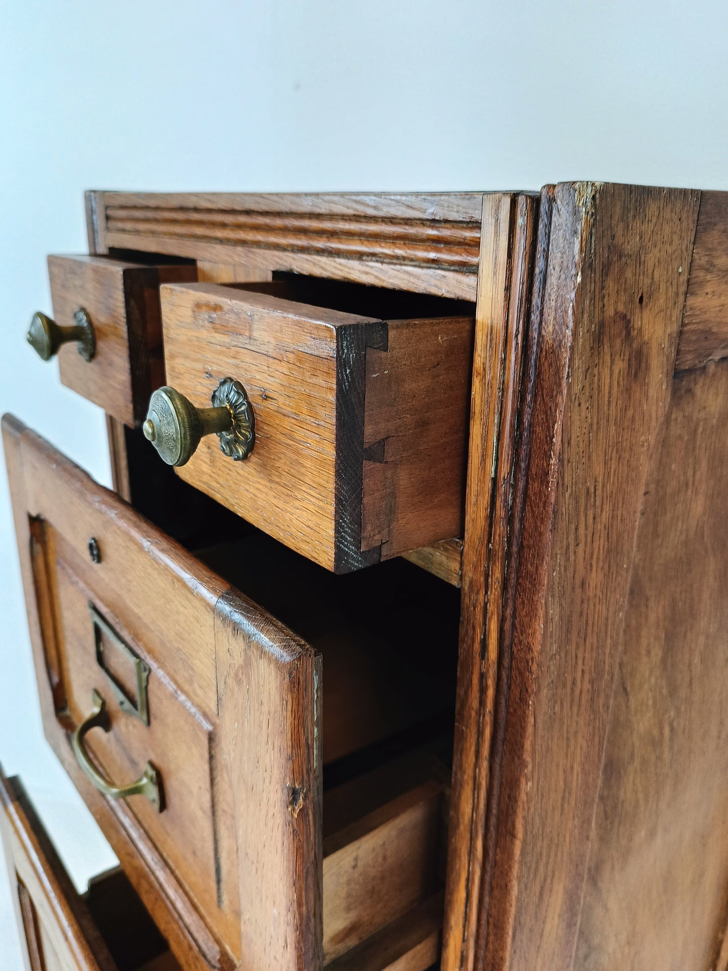 Exclusive Antique Filling Cabinet In Oak Wood Exclusive Antique Filling Cabinet In Oak Wood