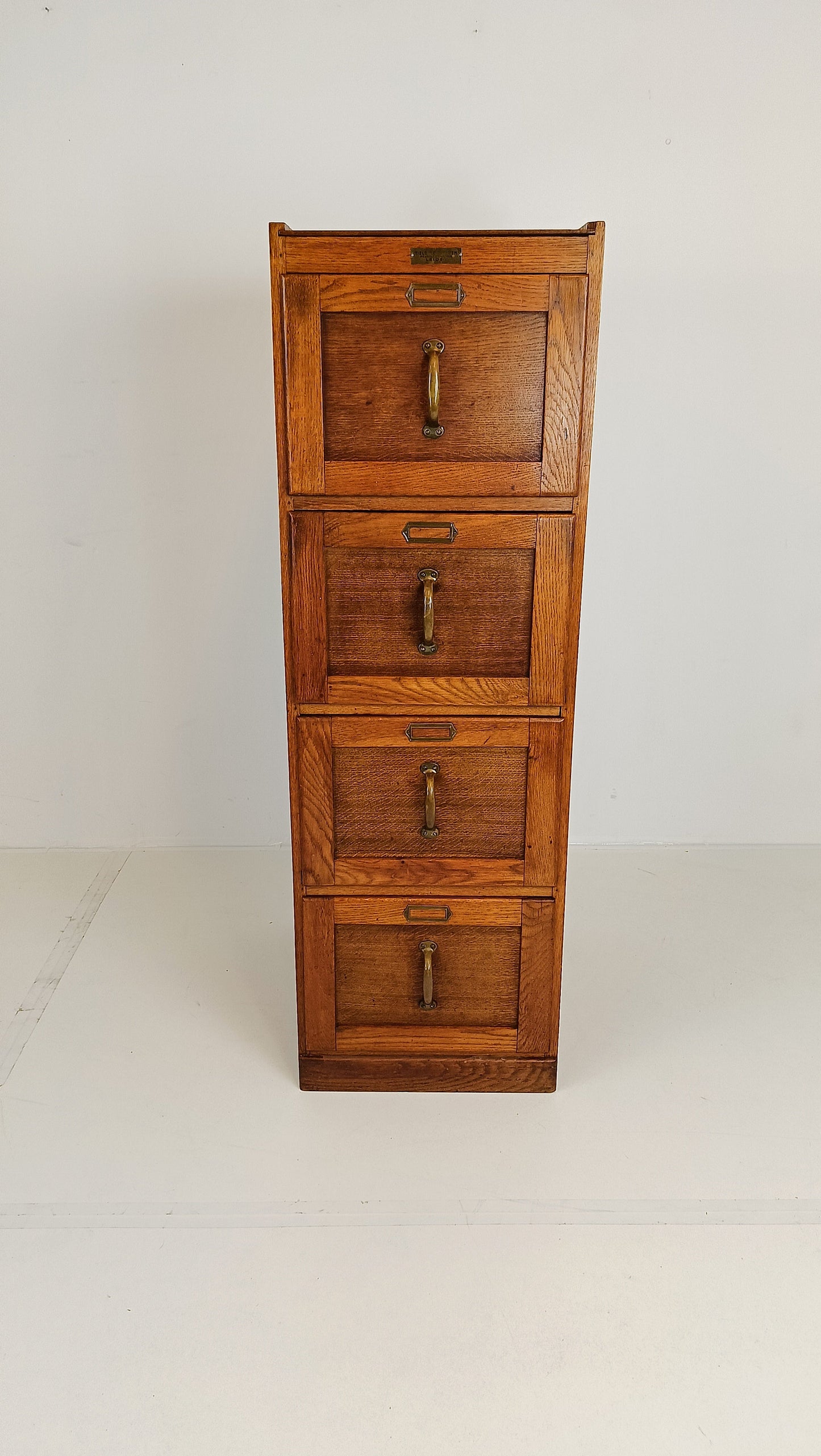 Exclusive Antique Filling Cabinet In Oak Wood Tiele & Schouten Leiden Exclusive Antique Filling Cabinet In Oak Wood Tiele & Schouten Leiden