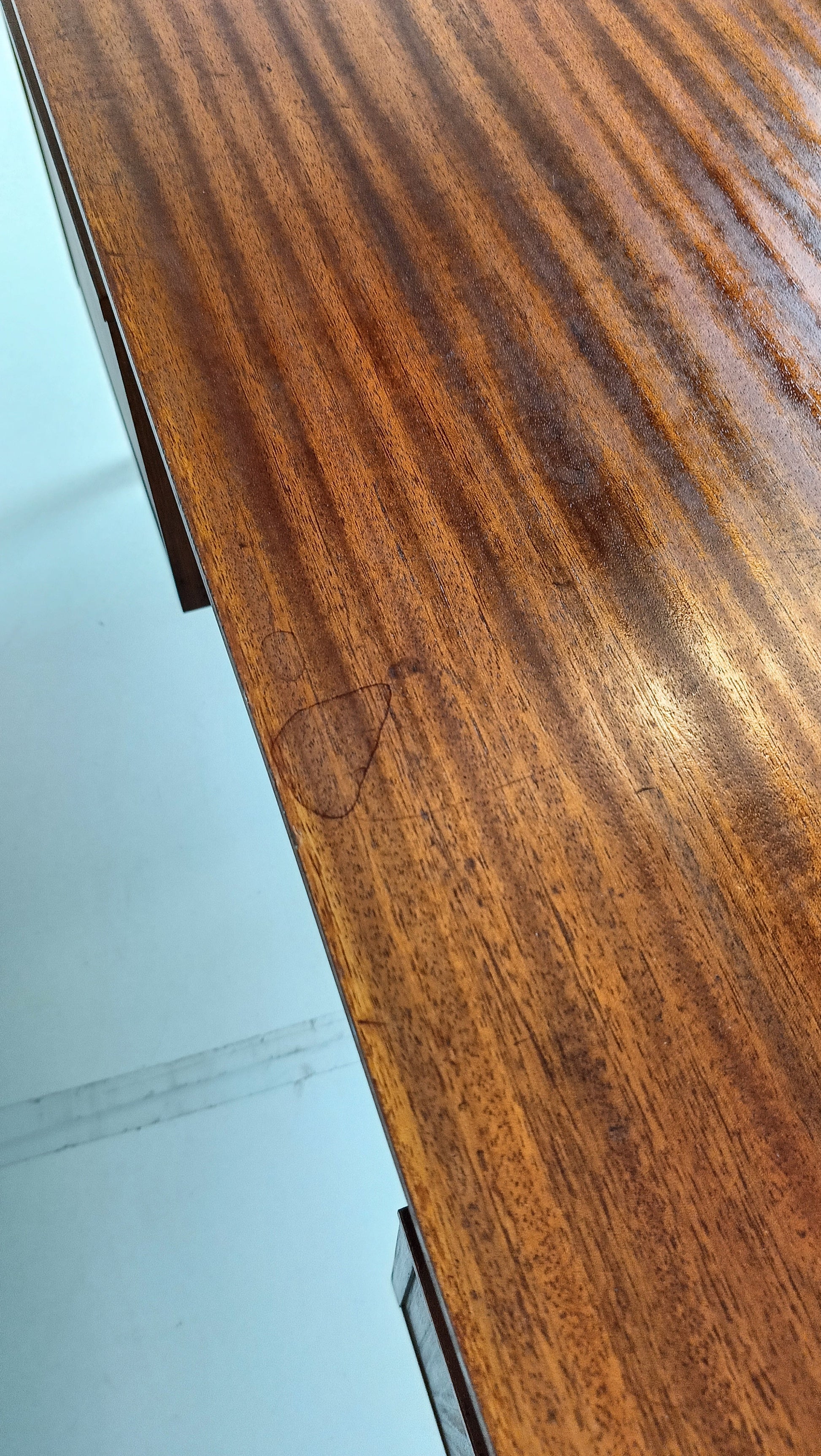 Exclusive Vintage Desk Exclusive Vintage Desk