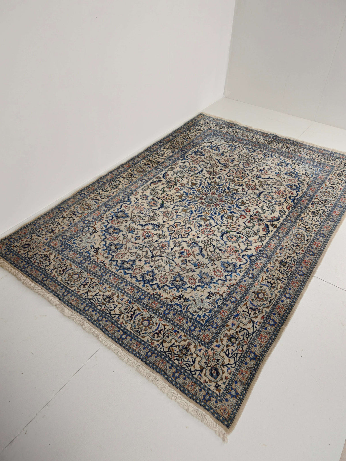 Exquisite Hand-Knotted Persian Nain Rug Exquisite Hand-Knotted Persian Nain Rug