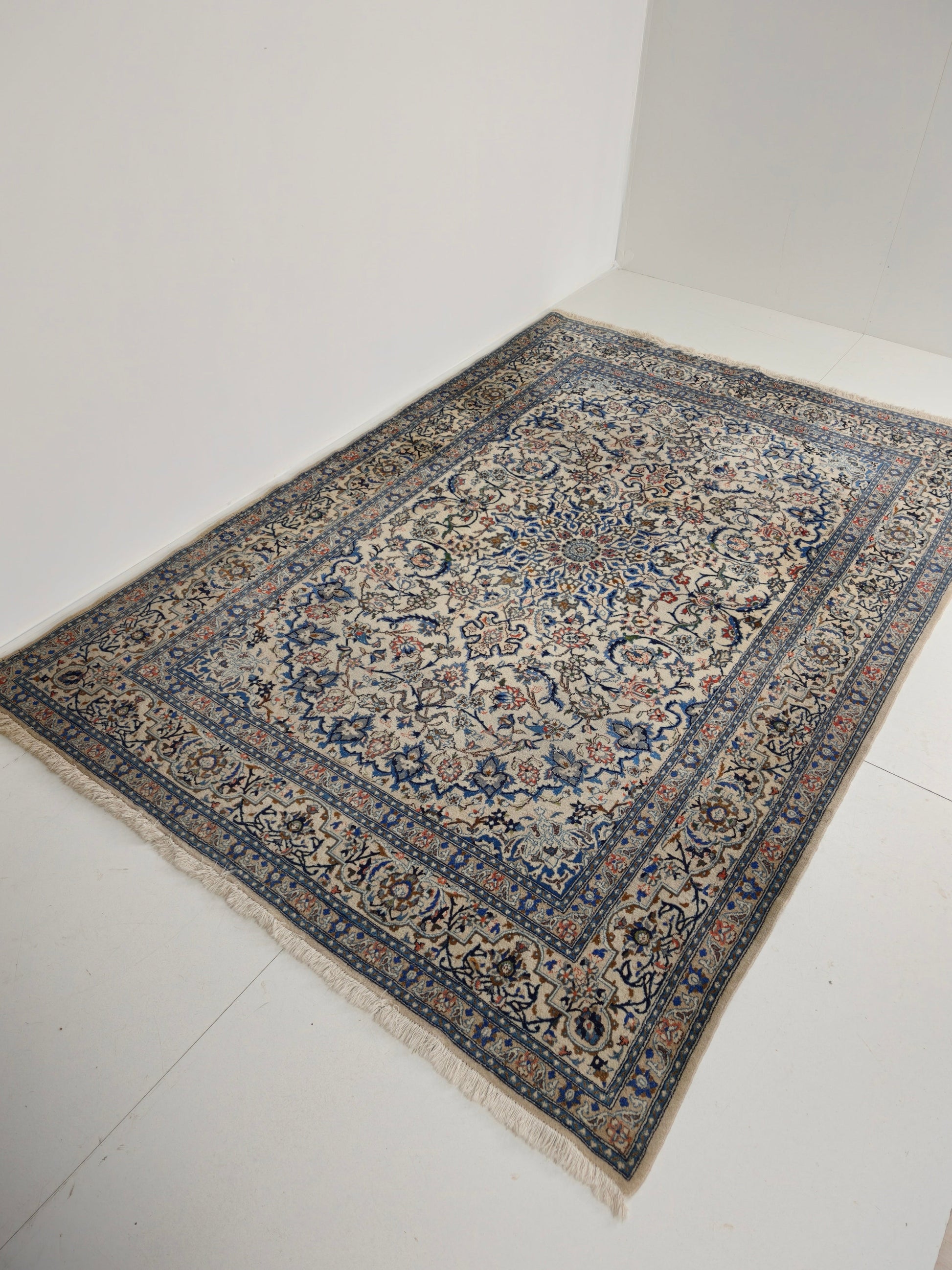 Exquisite Hand-Knotted Persian Nain Rug Exquisite Hand-Knotted Persian Nain Rug