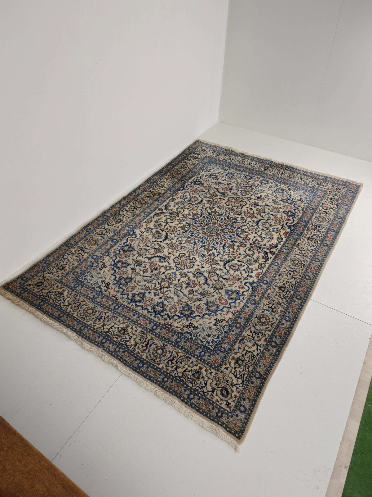 Exquisite Hand-Knotted Persian Nain Rug Exquisite Hand-Knotted Persian Nain Rug