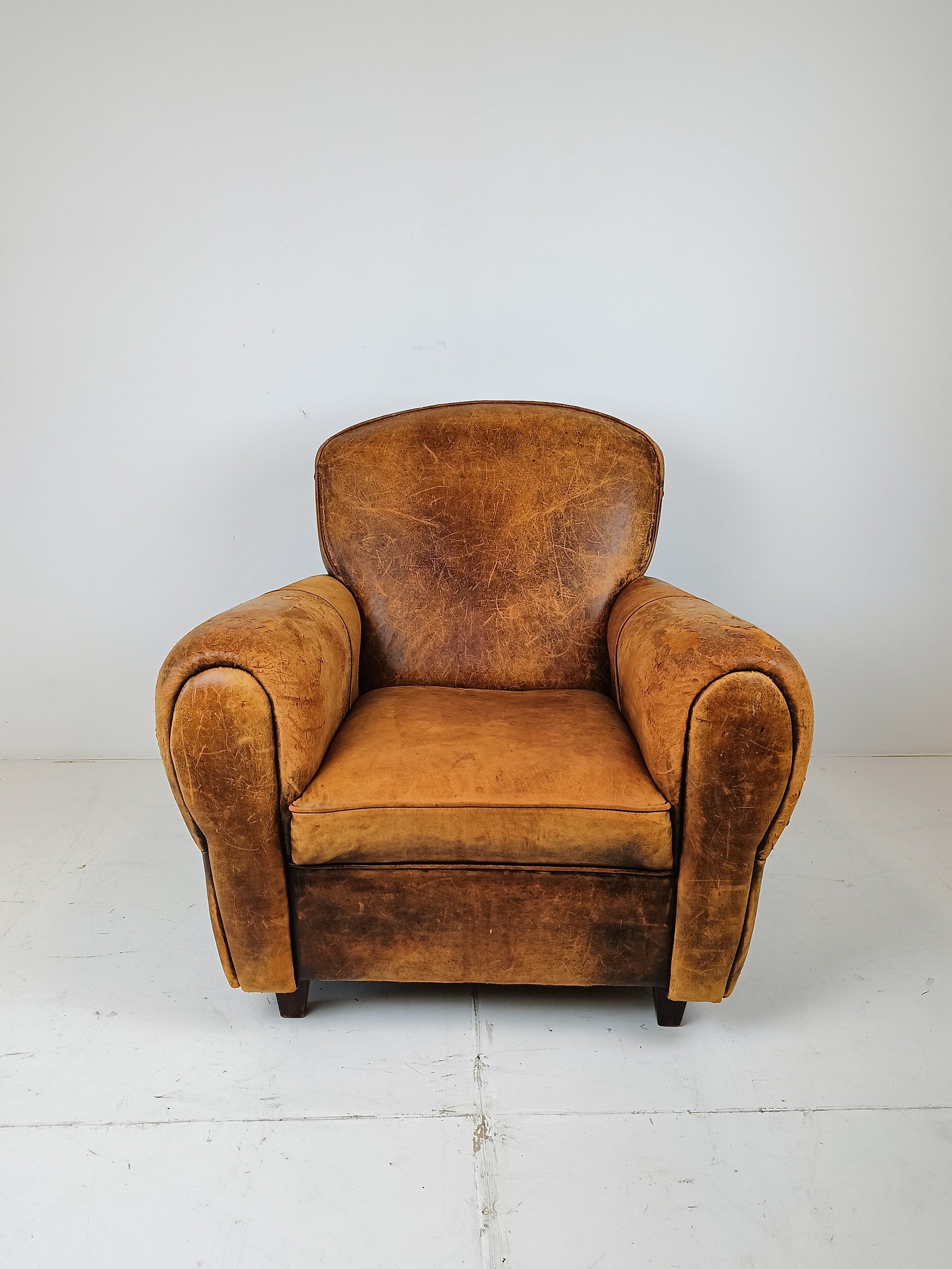 French Armchair Sheepskin / Club Chair French Armchair Sheepskin / Club Chair