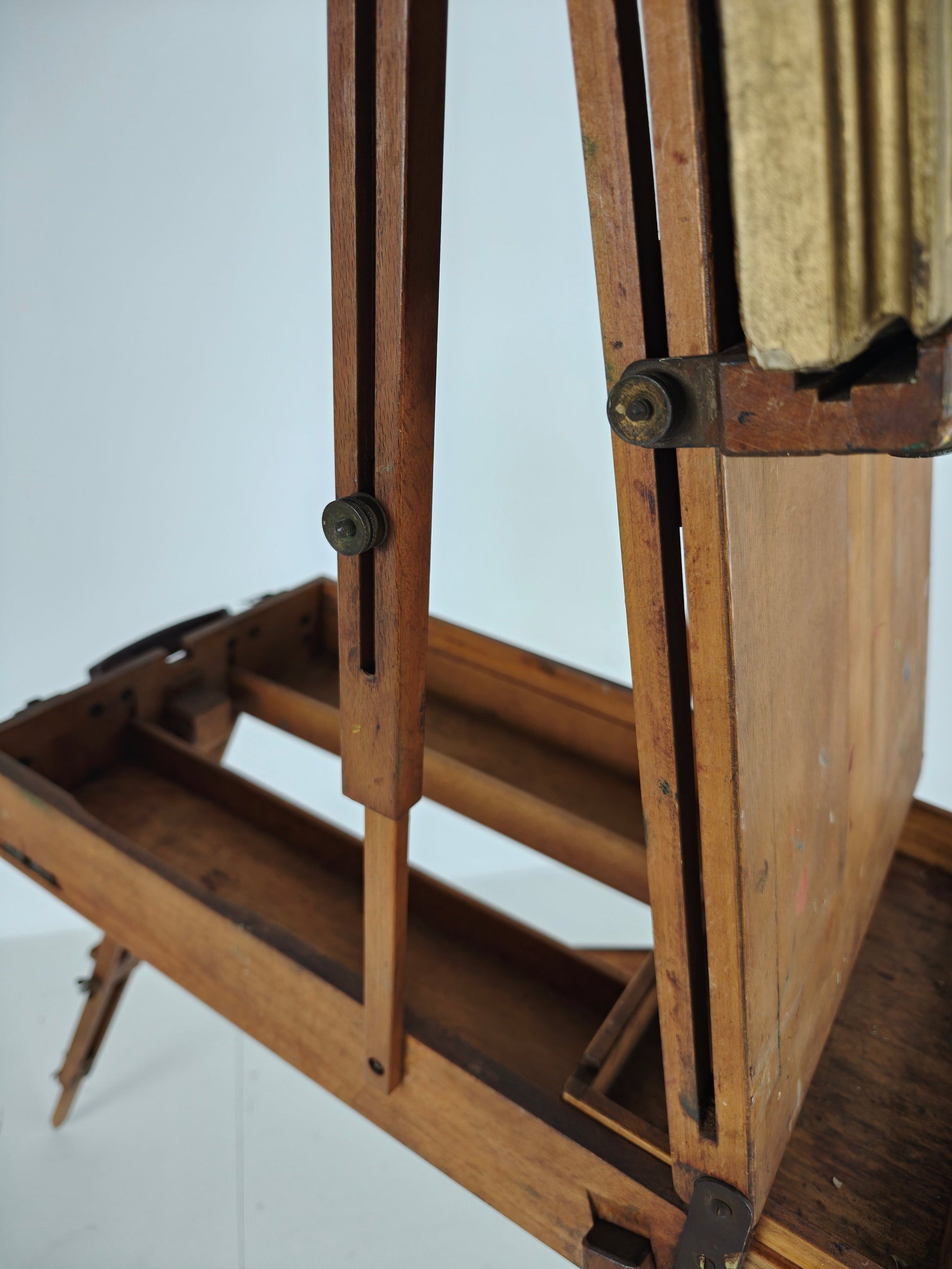 French Metamorphic Traveling Painter’s Box Easel – Grumbacher – BREV. S.G.D.G. French Metamorphic Traveling Painter’s Box Easel – Grumbacher – BREV. S.G.D.G.