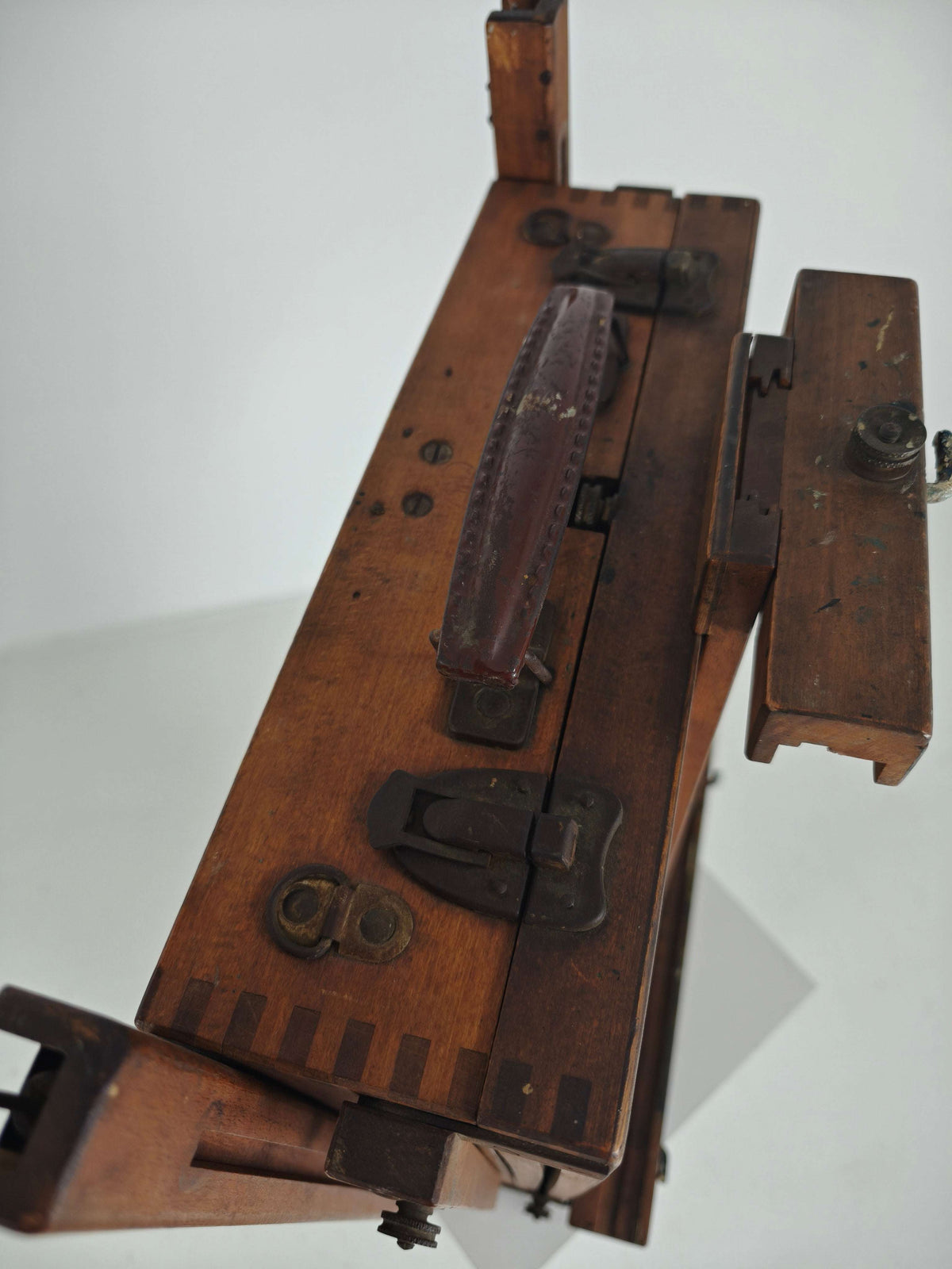 French Metamorphic Traveling Painter’s Box Easel – Grumbacher – BREV. S.G.D.G. French Metamorphic Traveling Painter’s Box Easel – Grumbacher – BREV. S.G.D.G.