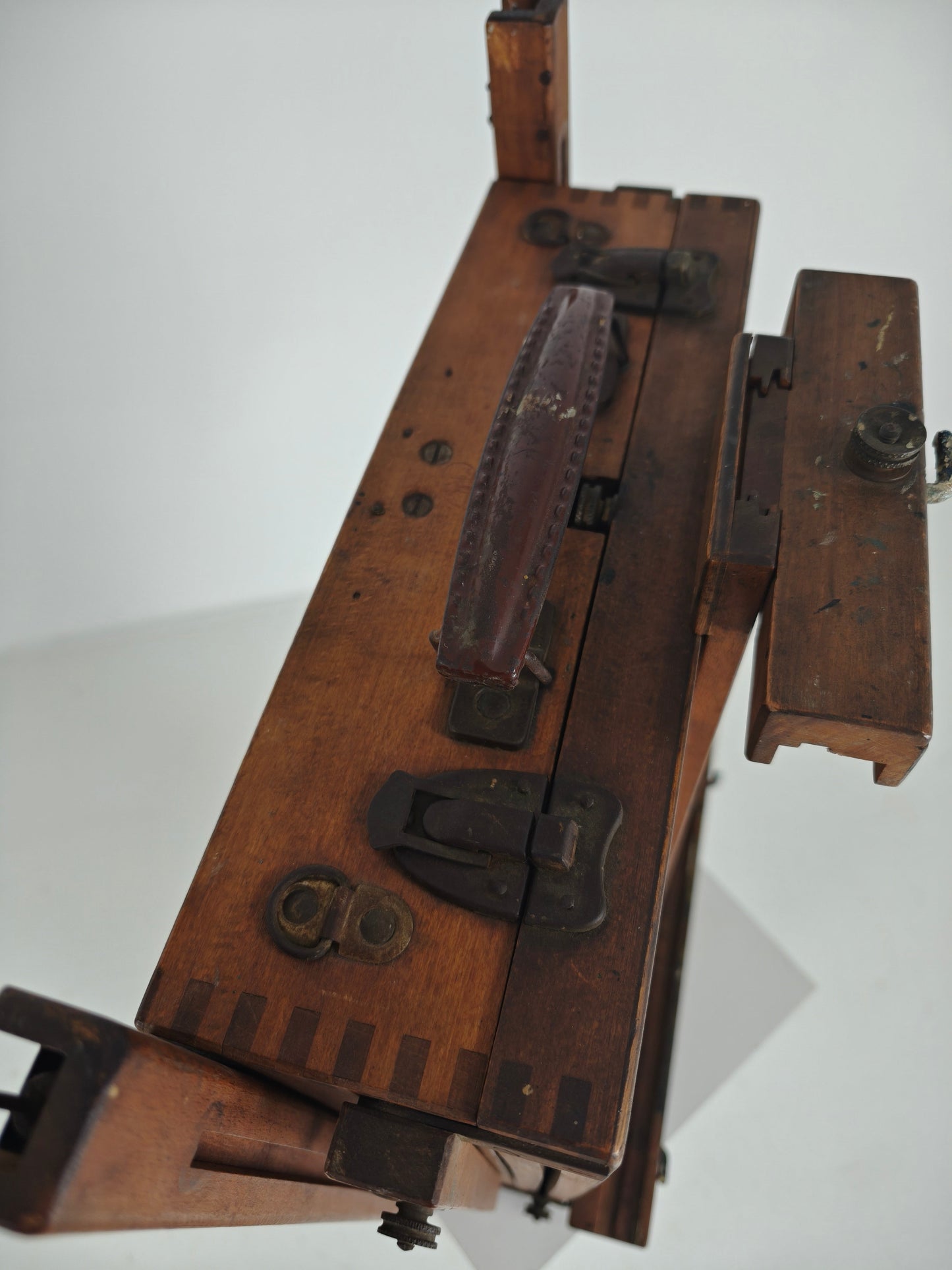 French Metamorphic Traveling Painter’s Box Easel – Grumbacher – BREV. S.G.D.G. French Metamorphic Traveling Painter’s Box Easel – Grumbacher – BREV. S.G.D.G.