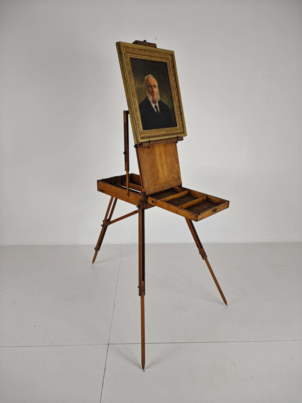French Metamorphic Traveling Painter’s Box Easel – Grumbacher – BREV. S.G.D.G. French Metamorphic Traveling Painter’s Box Easel – Grumbacher – BREV. S.G.D.G.