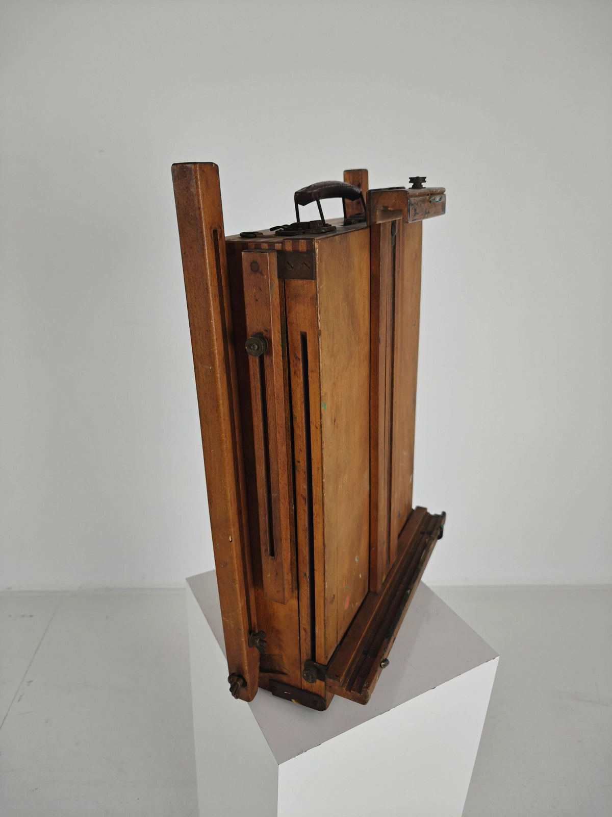 French Metamorphic Traveling Painter’s Box Easel – Grumbacher – BREV. S.G.D.G. French Metamorphic Traveling Painter’s Box Easel – Grumbacher – BREV. S.G.D.G.