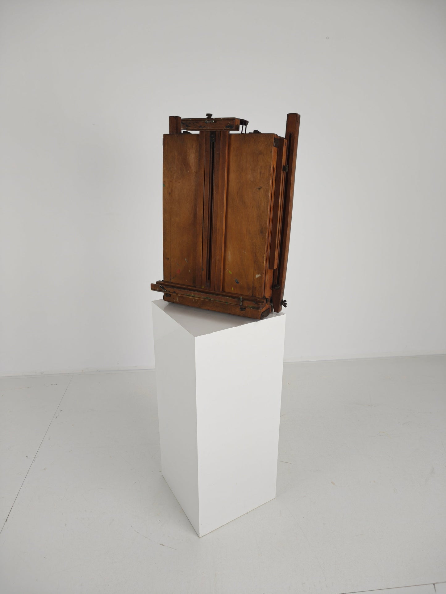 French Metamorphic Traveling Painter’s Box Easel – Grumbacher – BREV. S.G.D.G. French Metamorphic Traveling Painter’s Box Easel – Grumbacher – BREV. S.G.D.G.