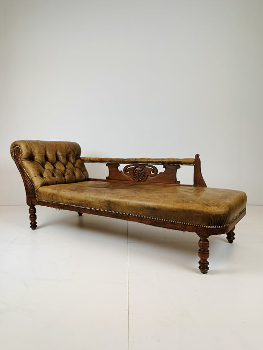 Gorgeous Antique Chaise Lounge Sofa/Daybed Gorgeous Antique Chaise Lounge Sofa/Daybed