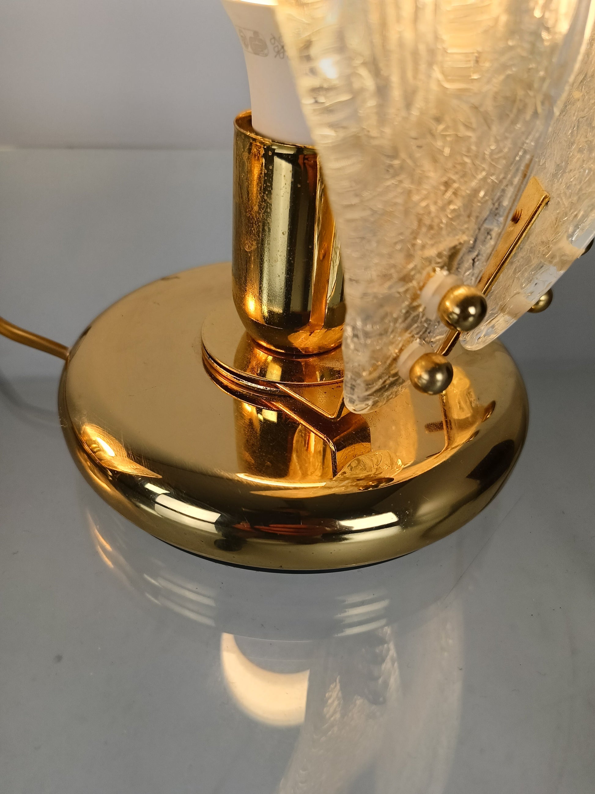 Italian Murano Glass Petali Table Lamp, 1970s Italian Murano Glass Petali Table Lamp, 1970s