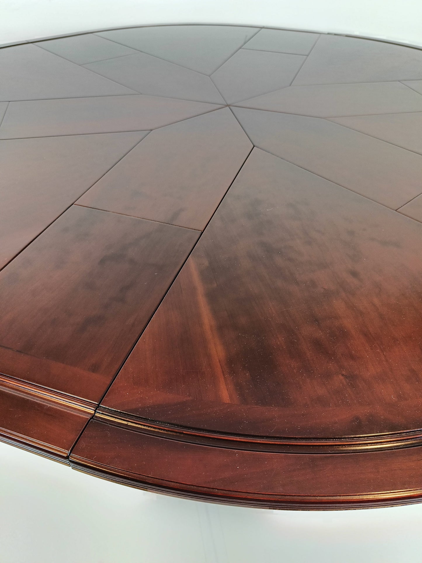 Jupe Expanding Round Table Jupe Expanding Round Table