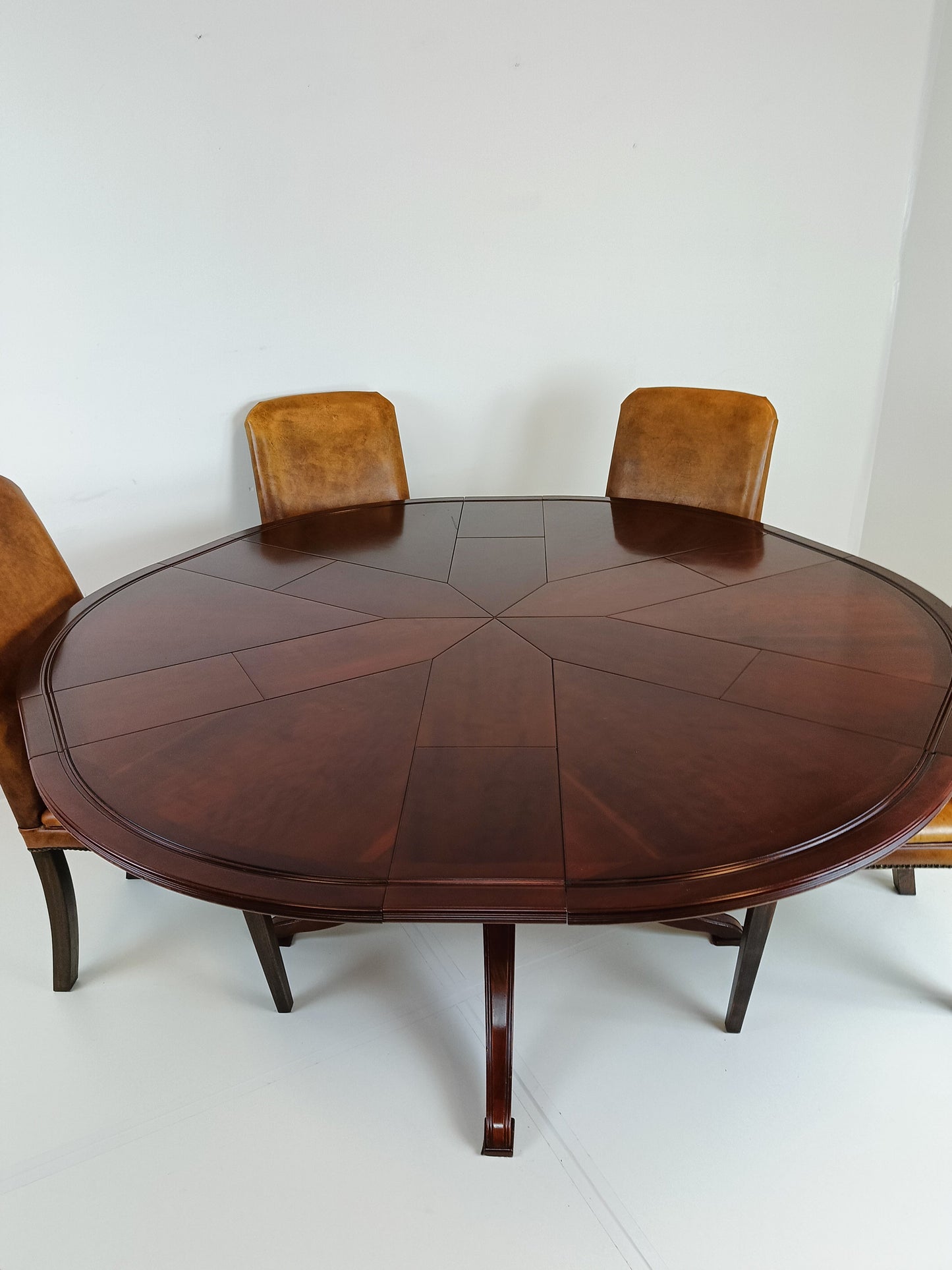 Jupe Expanding Round Table Jupe Expanding Round Table