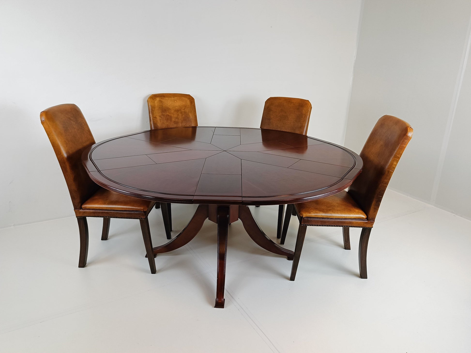 Jupe Expanding Round Table Jupe Expanding Round Table