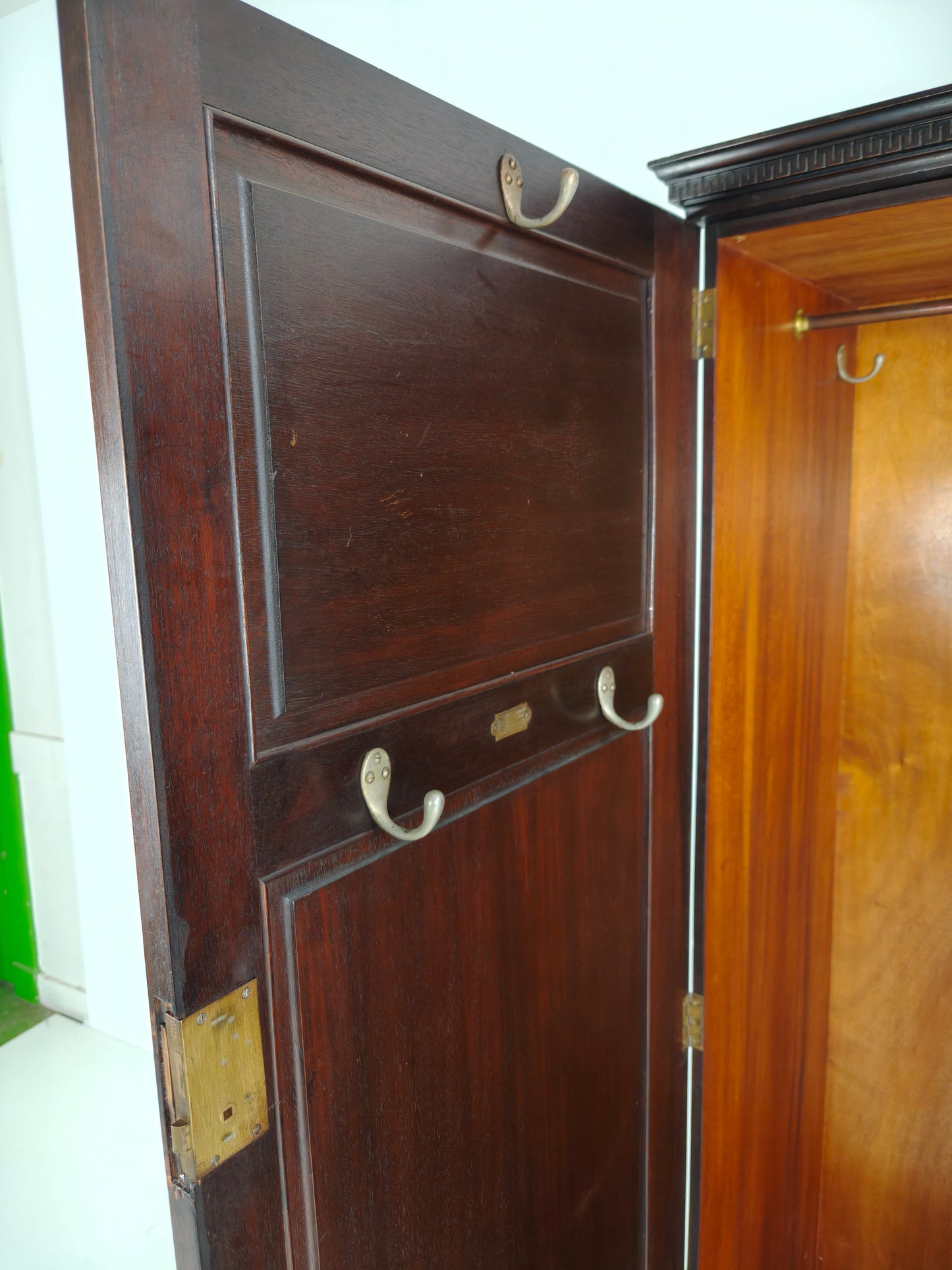 Lady’s Art Deco Mahogany Wardrobe by Waring & Gillow – c.1920s Lady’s Art Deco Mahogany Wardrobe by Waring & Gillow – c.1920s