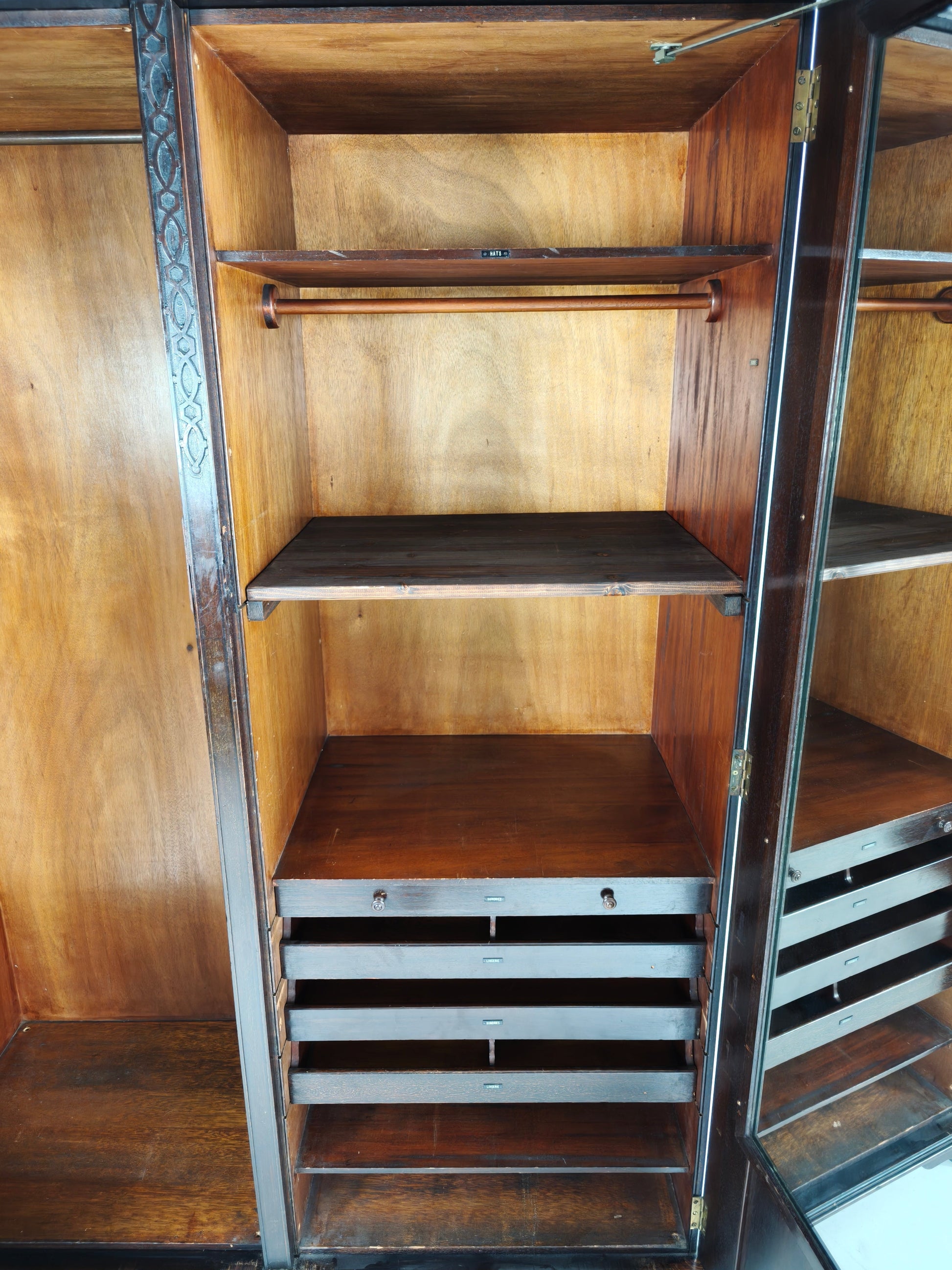 Lady’s Art Deco Mahogany Wardrobe by Waring & Gillow – c.1920s Lady’s Art Deco Mahogany Wardrobe by Waring & Gillow – c.1920s