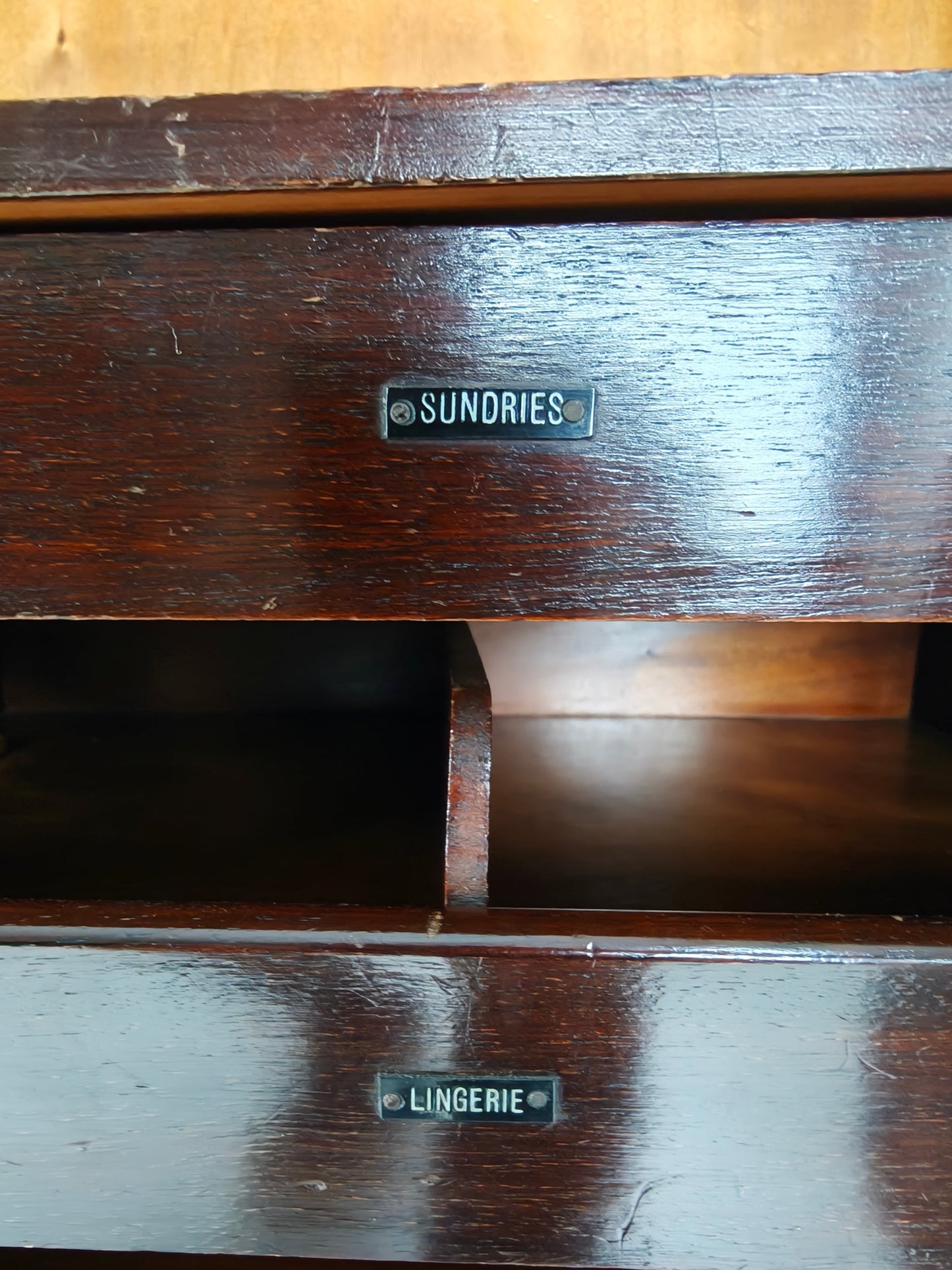 Lady’s Art Deco Mahogany Wardrobe by Waring & Gillow – c.1920s Lady’s Art Deco Mahogany Wardrobe by Waring & Gillow – c.1920s