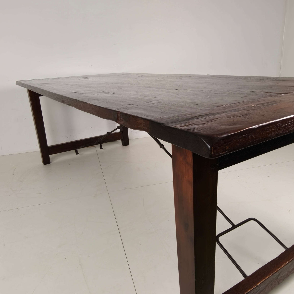 Large Spanish Oak Dining Table with Wrought Iron Bars– 20th Century Large Spanish Oak Dining Table with Wrought Iron Bars– 20th Century