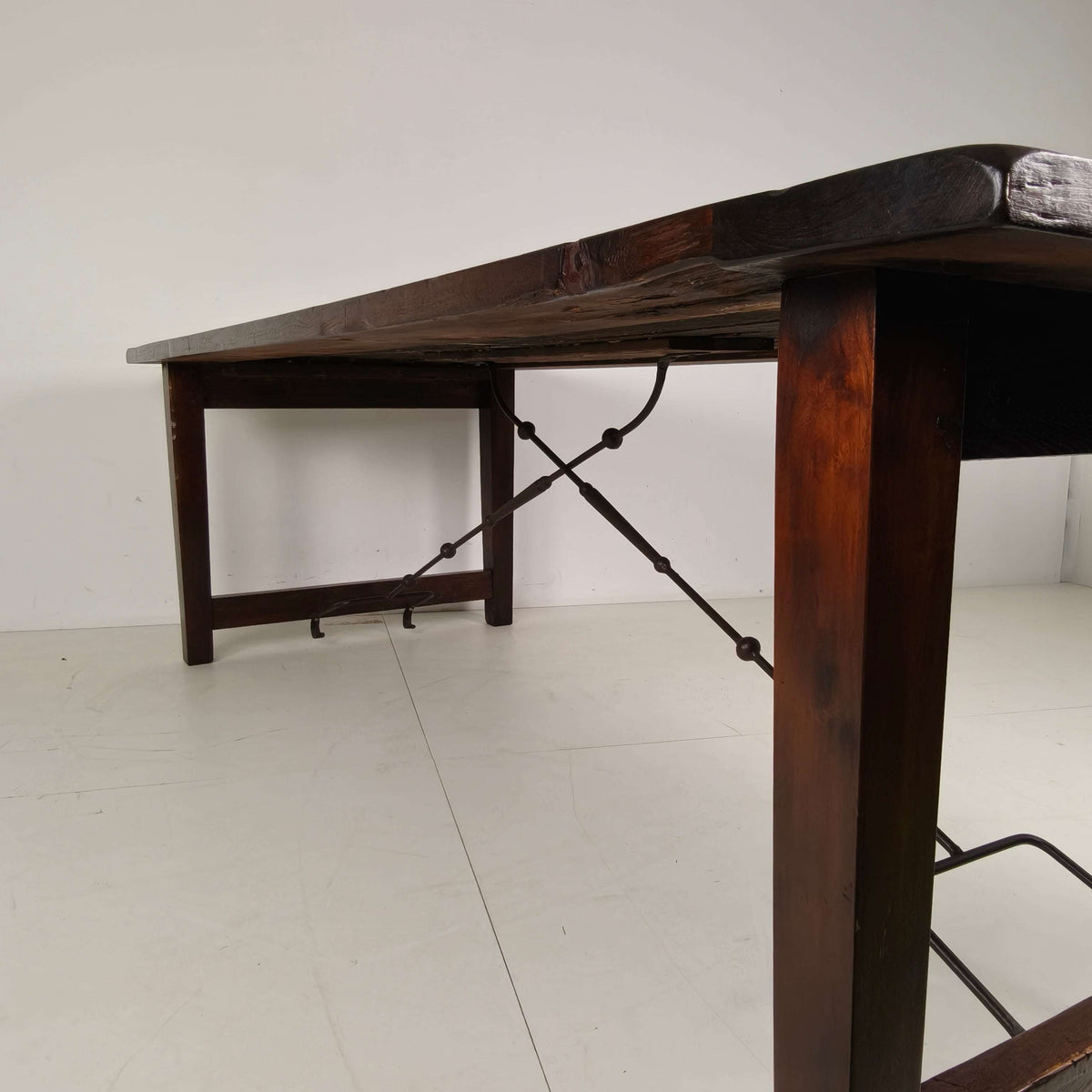 Large Spanish Oak Dining Table with Wrought Iron Bars– 20th Century Large Spanish Oak Dining Table with Wrought Iron Bars– 20th Century