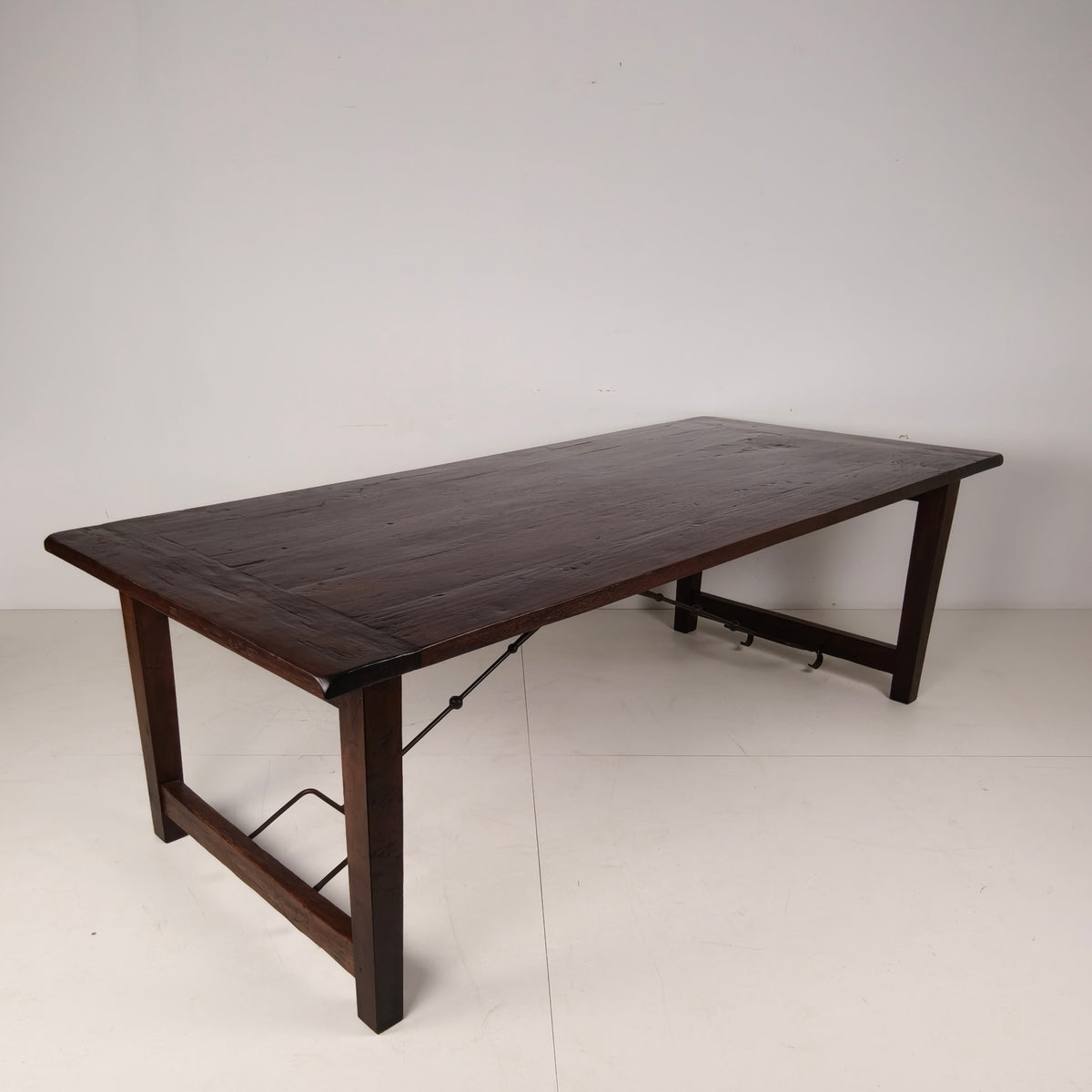 Large Spanish Oak Dining Table with Wrought Iron Bars– 20th Century Large Spanish Oak Dining Table with Wrought Iron Bars– 20th Century