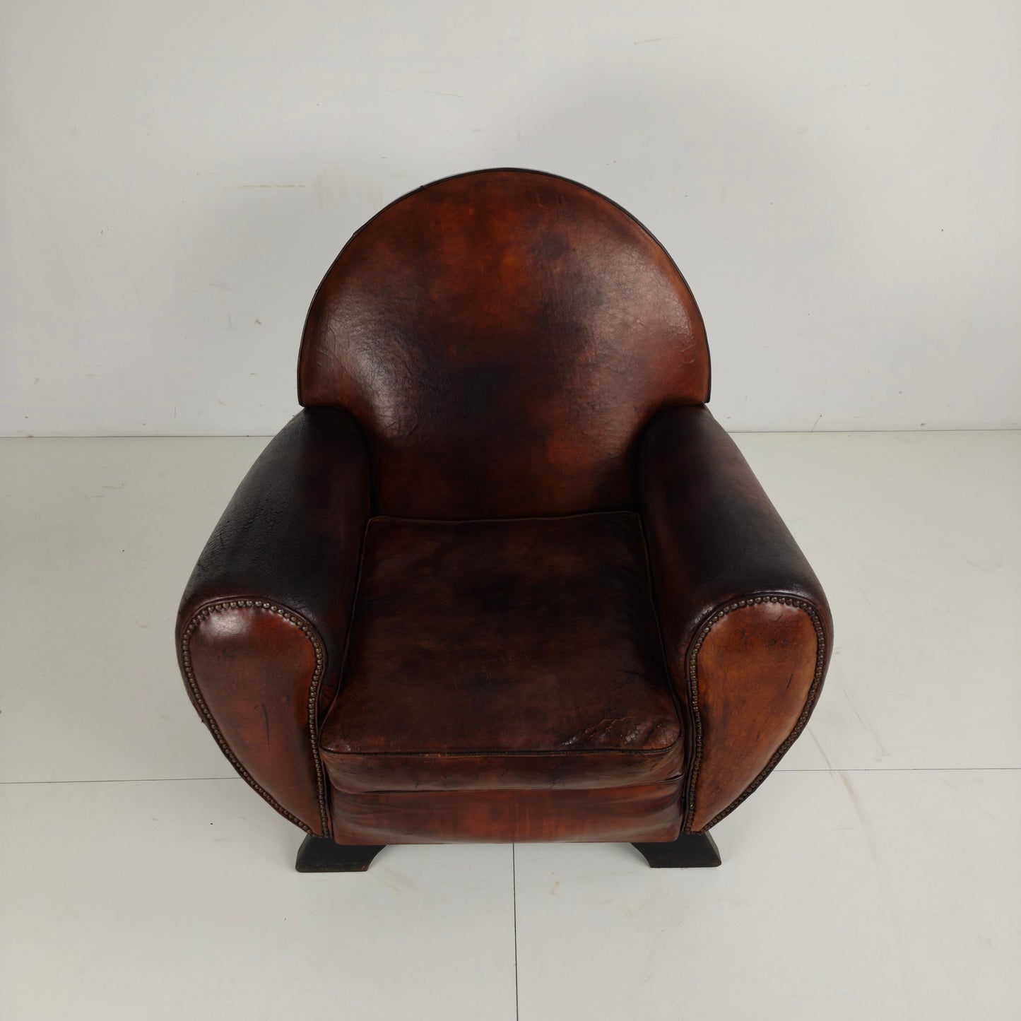 Leather Art Deco Gentleman’s Club Chair Leather Art Deco Gentleman’s Club Chair