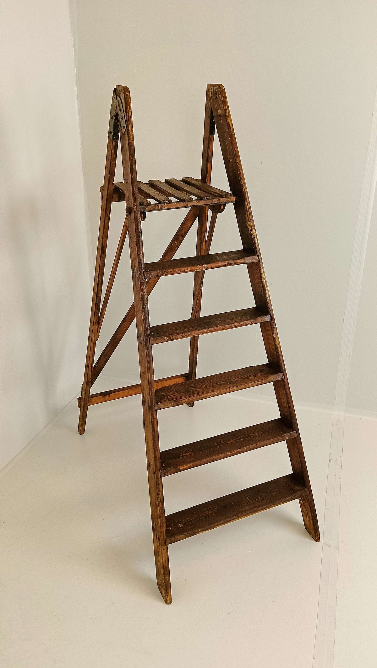 Library Vintage Staircase Library Vintage Staircase