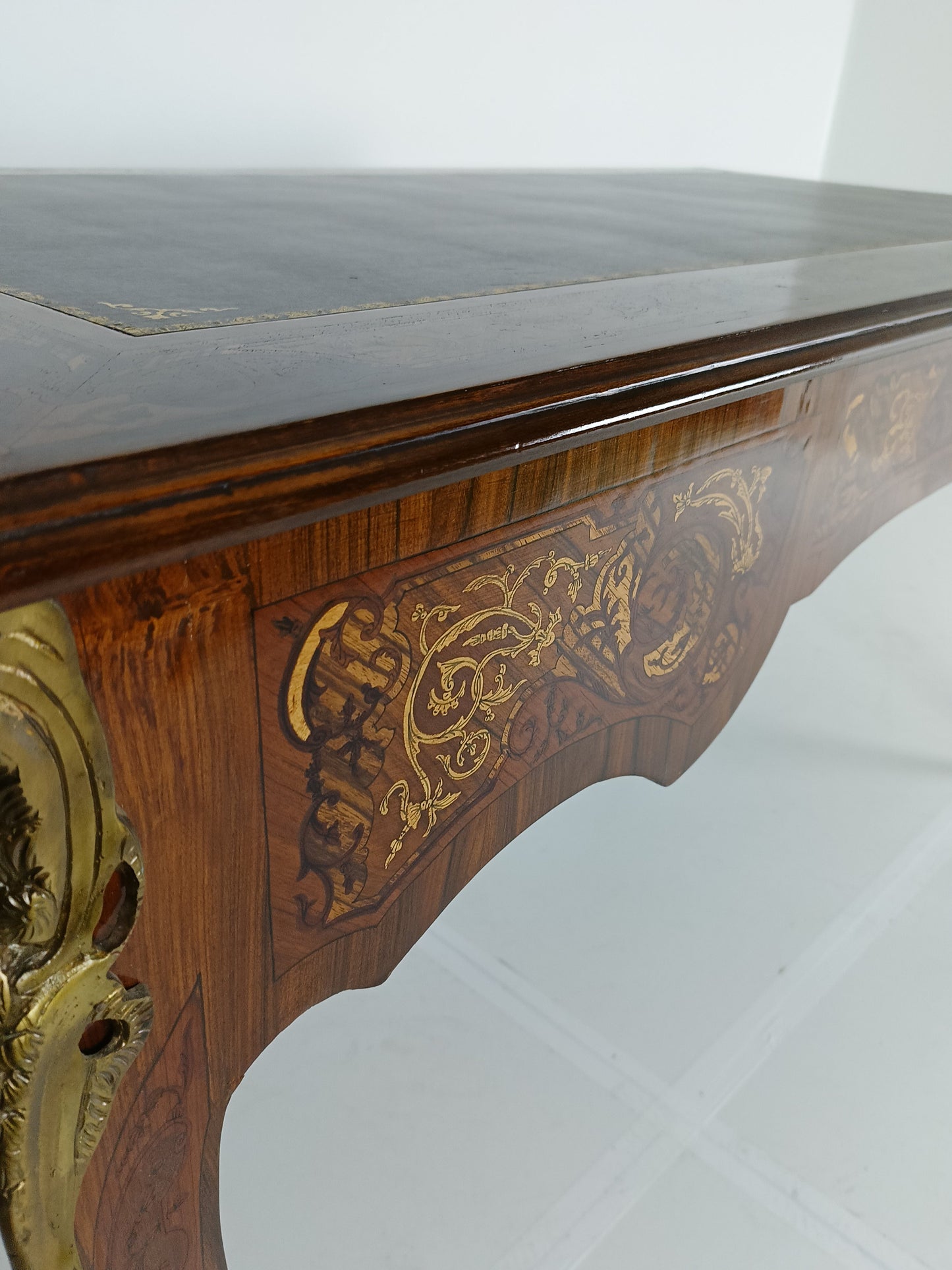 Louis XV Double-Sided Mahogany And Rosewood Flat Desk Louis XV Double-Sided Mahogany And Rosewood Flat Desk