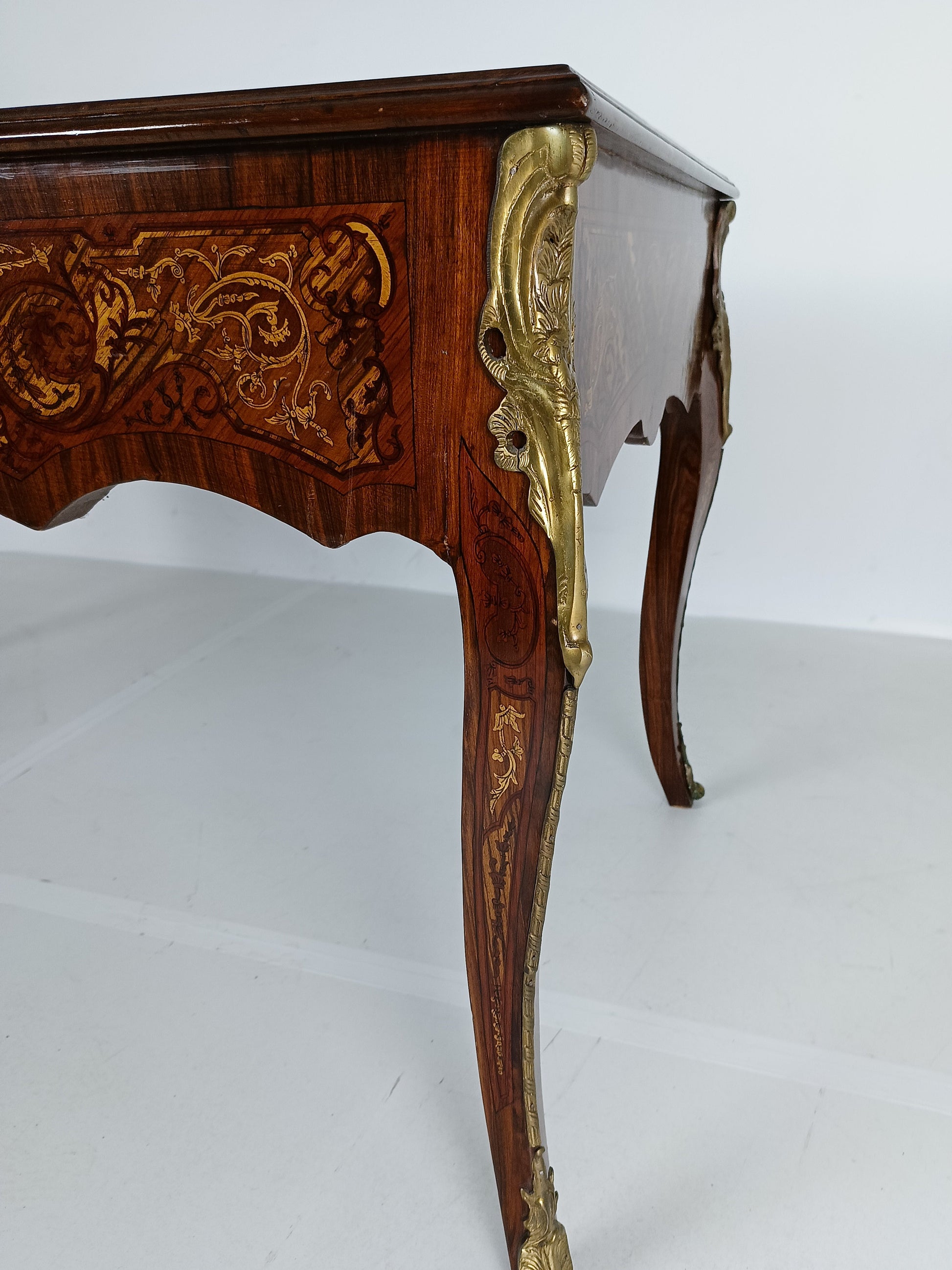 Louis XV Double-Sided Mahogany And Rosewood Flat Desk Louis XV Double-Sided Mahogany And Rosewood Flat Desk