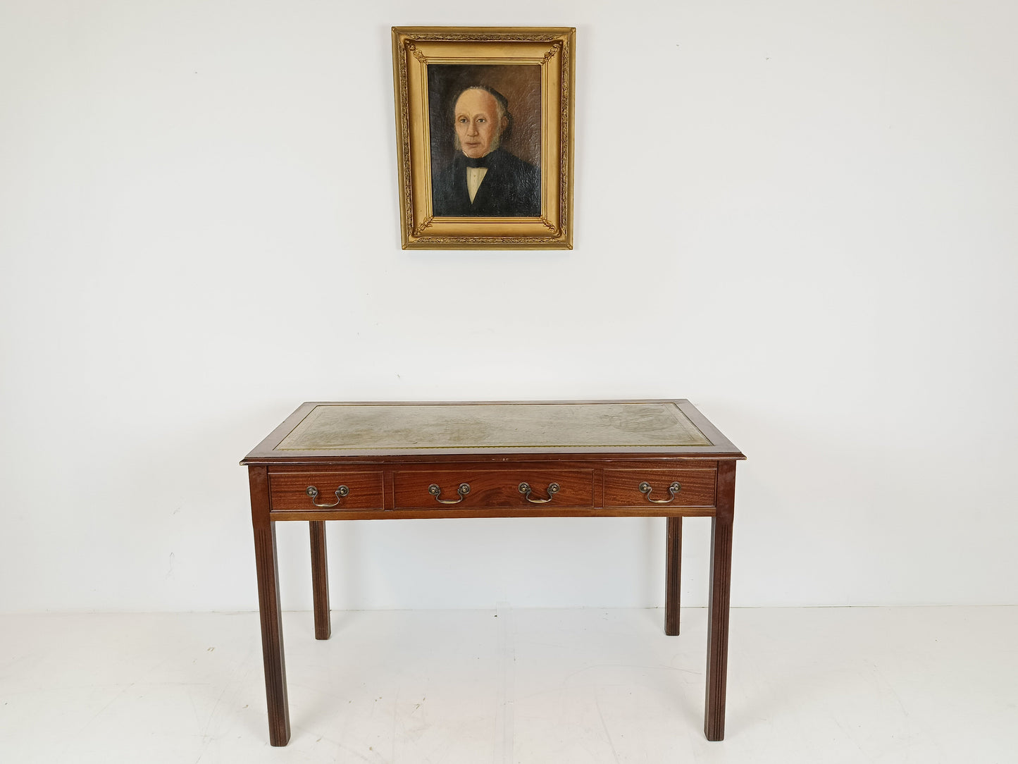 Mahogany Writing Desk/Side Table Mahogany Writing Desk/Side Table