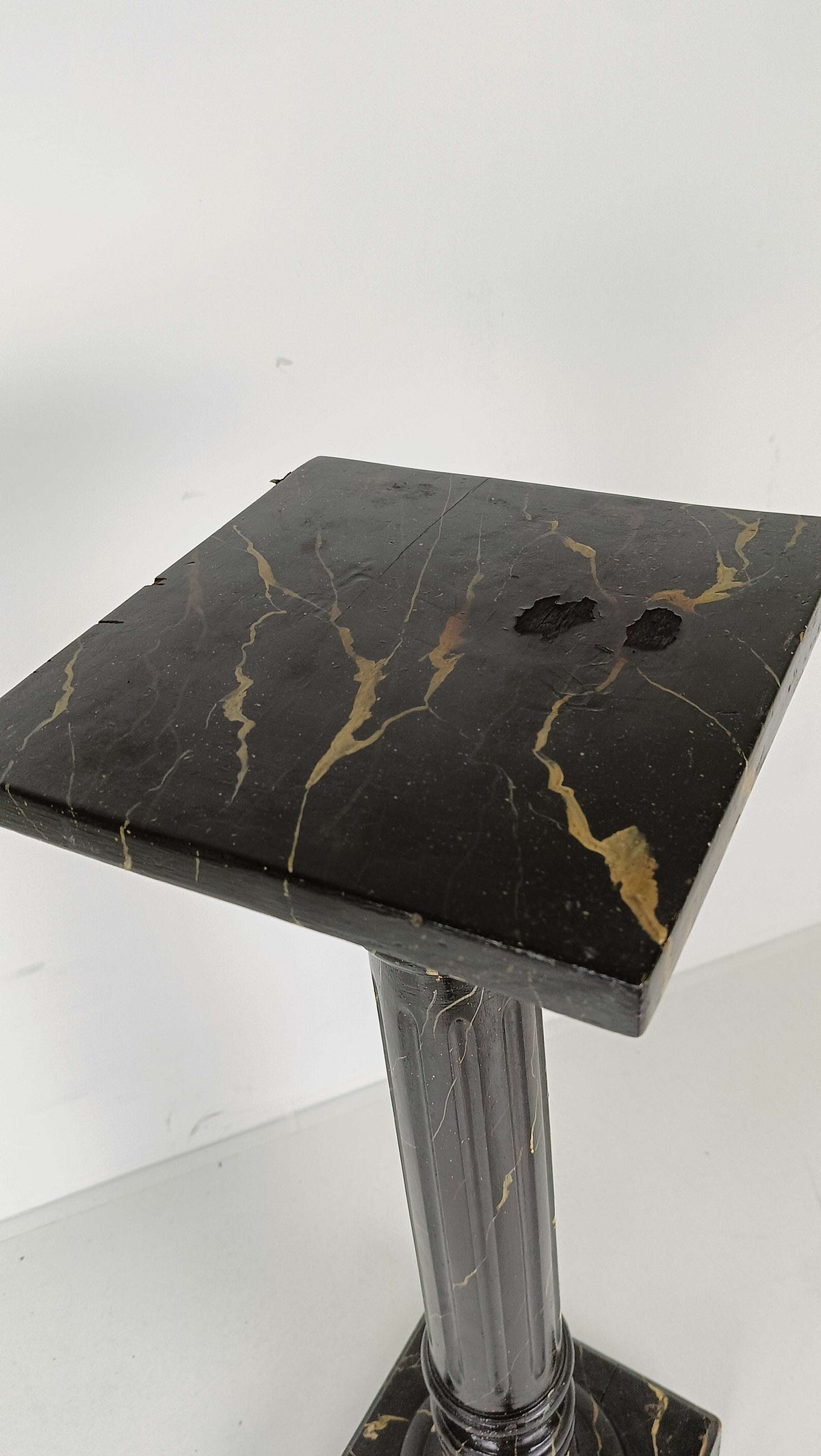 Marble Painted Pillar Marble Painted Pillar