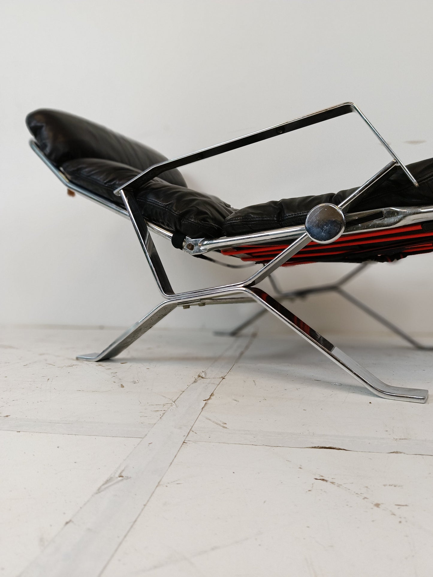 Mid Century Lounge Chair for Airborne International, Belgium Mid Century Lounge Chair for Airborne International, Belgium