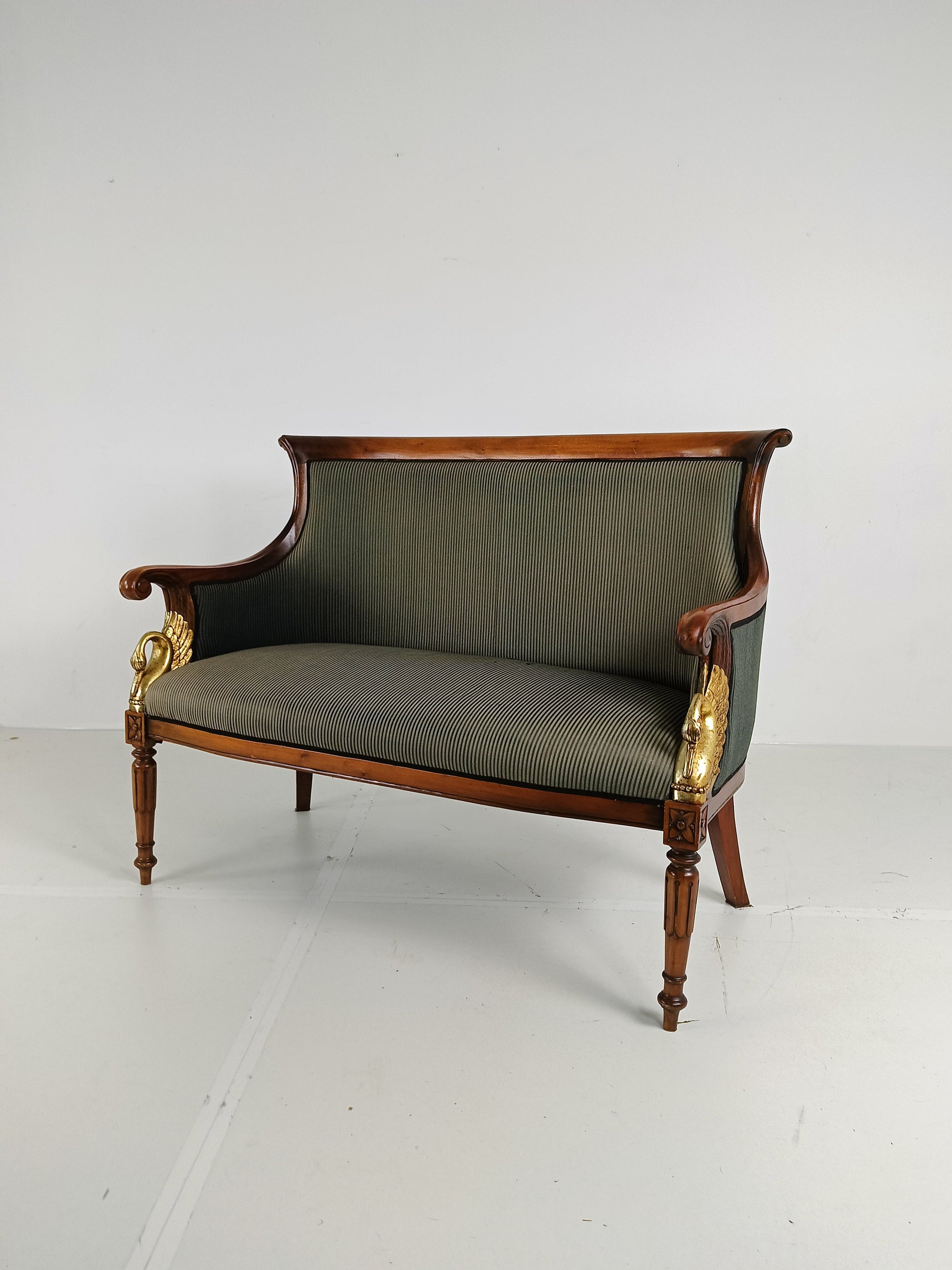 Neoclassical Carved Swan Bench Neoclassical Carved Swan Bench