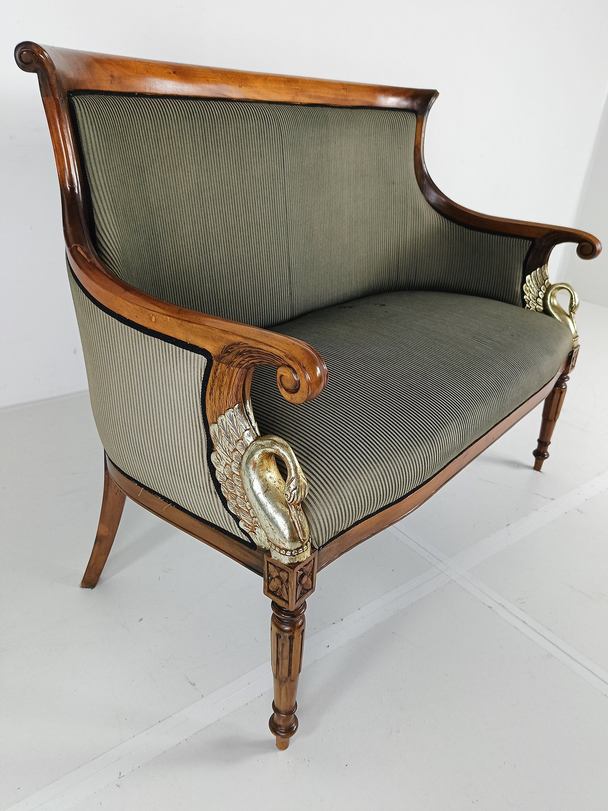 Neoclassical Carved Swan Bench Neoclassical Carved Swan Bench