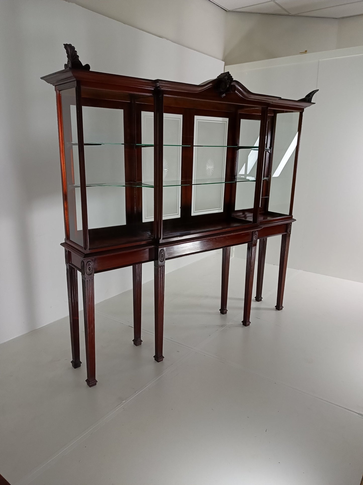 Neoclassical Mahogany Shop Display Cabinet Made By A Edmonds&Co Neoclassical Mahogany Shop Display Cabinet Made By A Edmonds&Co