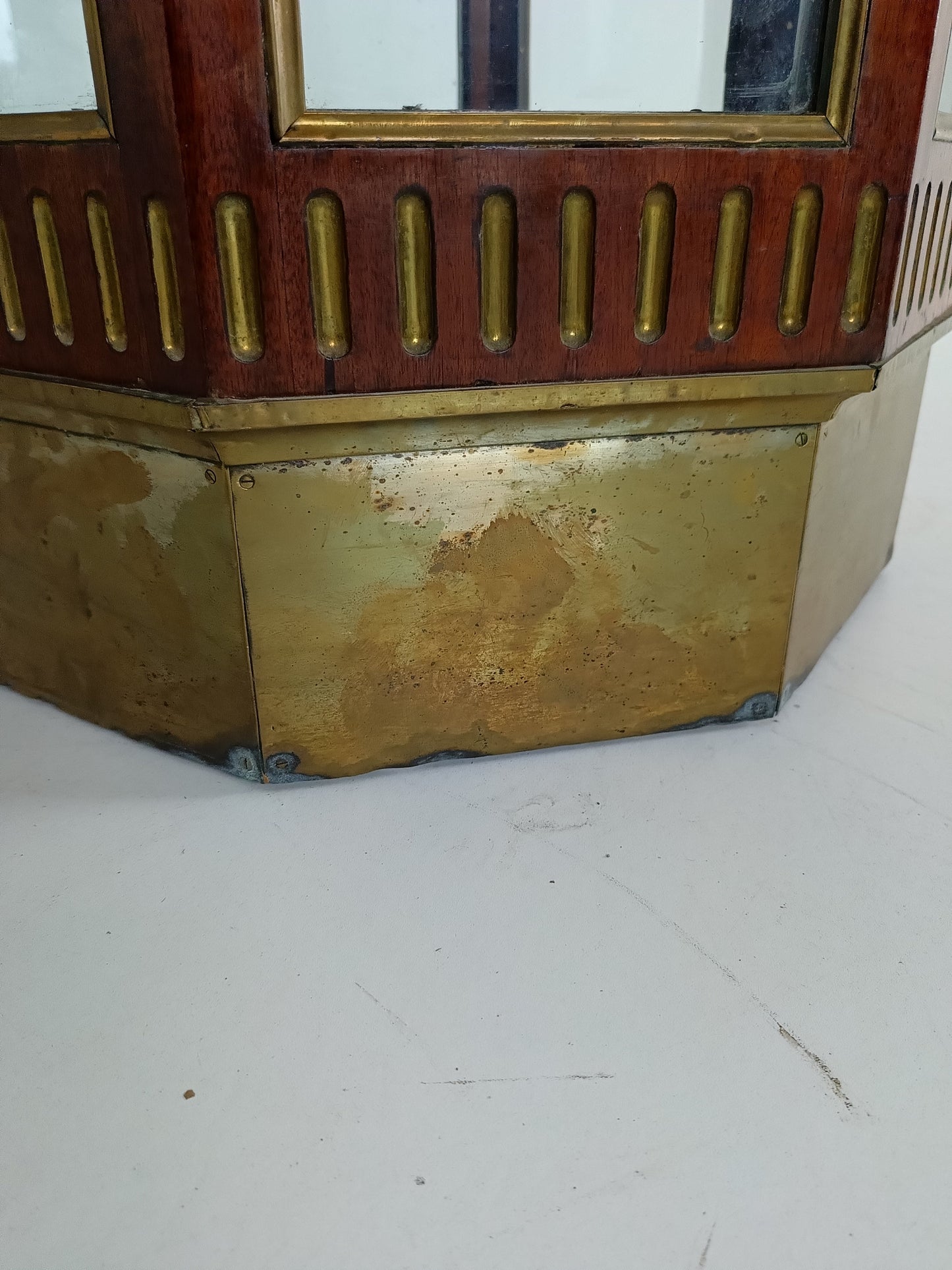 Octagonal Display Cabinet 19 century Octagonal Display Cabinet 19 century