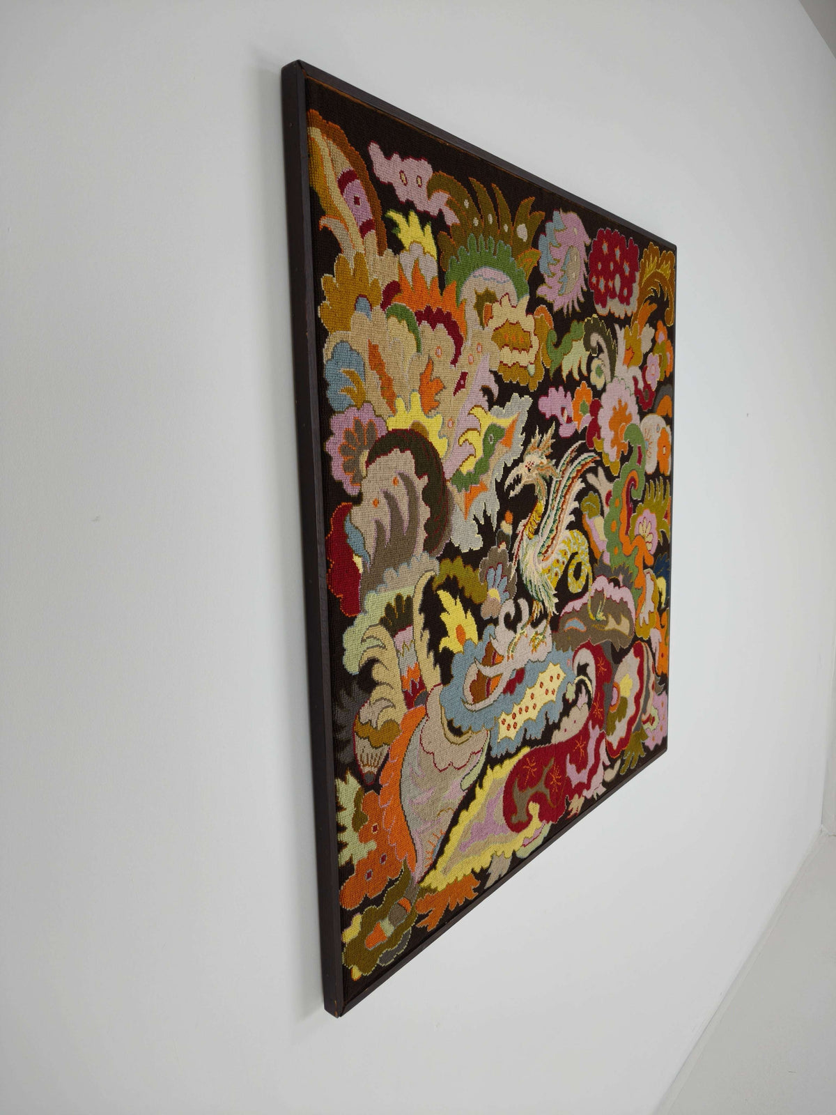Original French Hand-Embroidered Textile – Griffin & Floral Design – c.1930–1940 Original French Hand-Embroidered Textile – Griffin & Floral Design – c.1930–1940