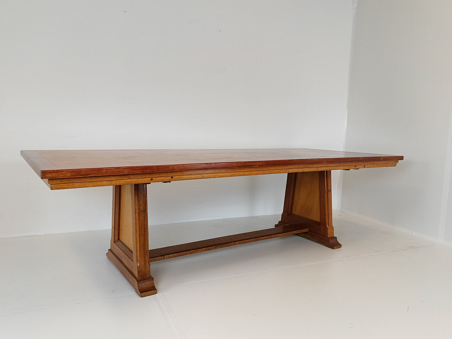Outstandig Vintage Monastery Table Outstandig Vintage Monastery Table