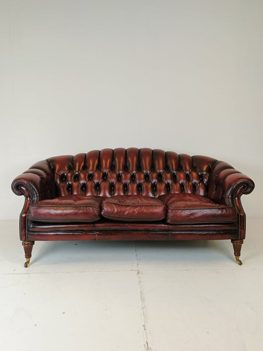 Oxblood Real Leather Chesterfield sofa Oxblood Real Leather Chesterfield sofa
