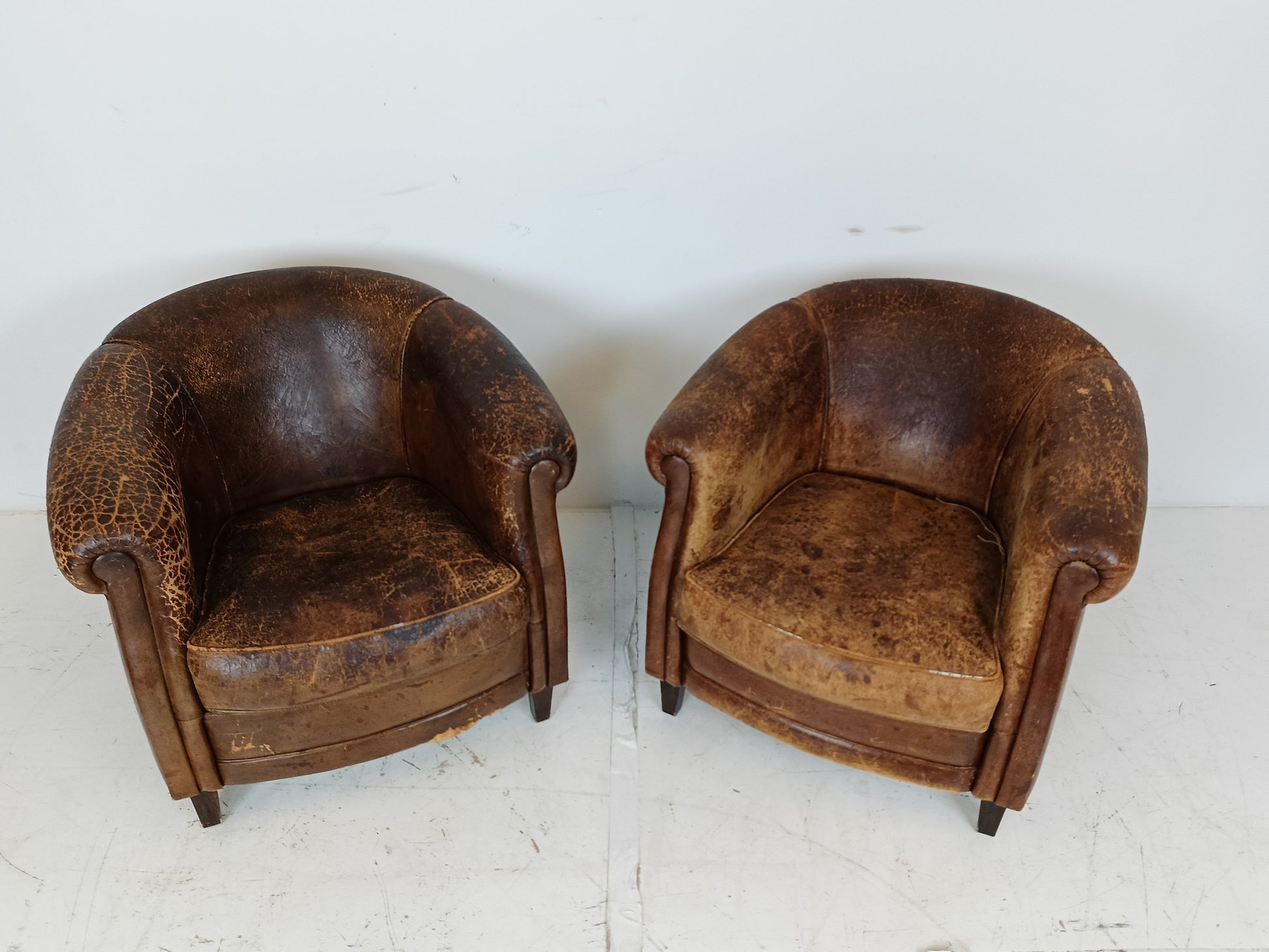 Patinated Sheep Leather Chair Set Patinated Sheep Leather Chair Set