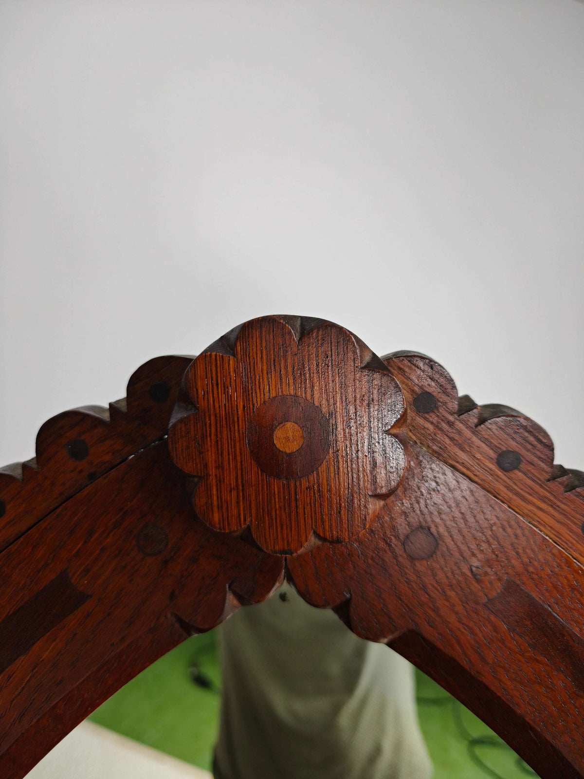 Rare 19th-Century English Arts & Crafts Oak Sideboard by Pratt & Prince – Sunflower Motif Inlay Rare 19th-Century English Arts & Crafts Oak Sideboard by Pratt & Prince – Sunflower Motif Inlay