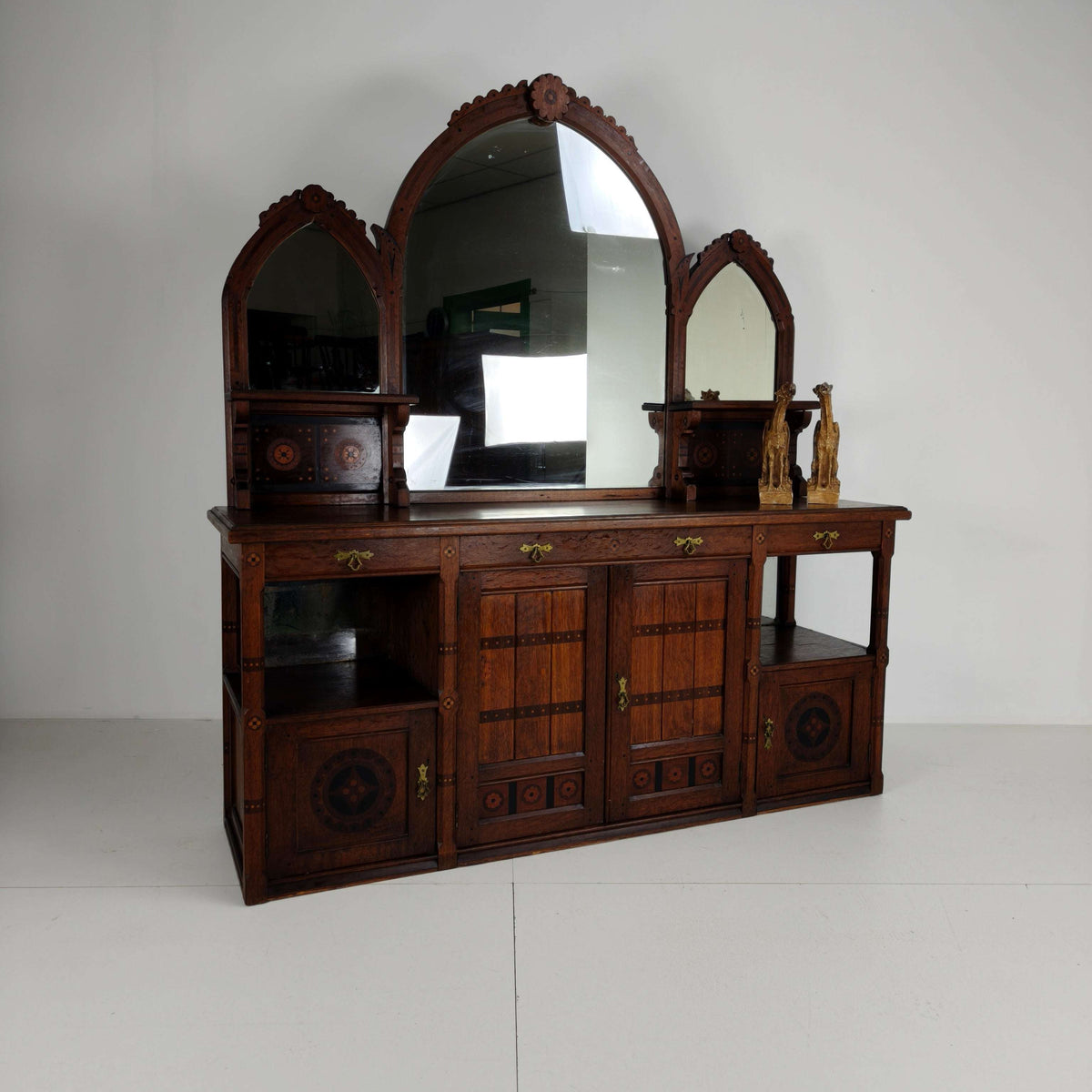 Rare 19th-Century English Arts & Crafts Oak Sideboard by Pratt & Prince – Sunflower Motif Inlay Rare 19th-Century English Arts & Crafts Oak Sideboard by Pratt & Prince – Sunflower Motif Inlay