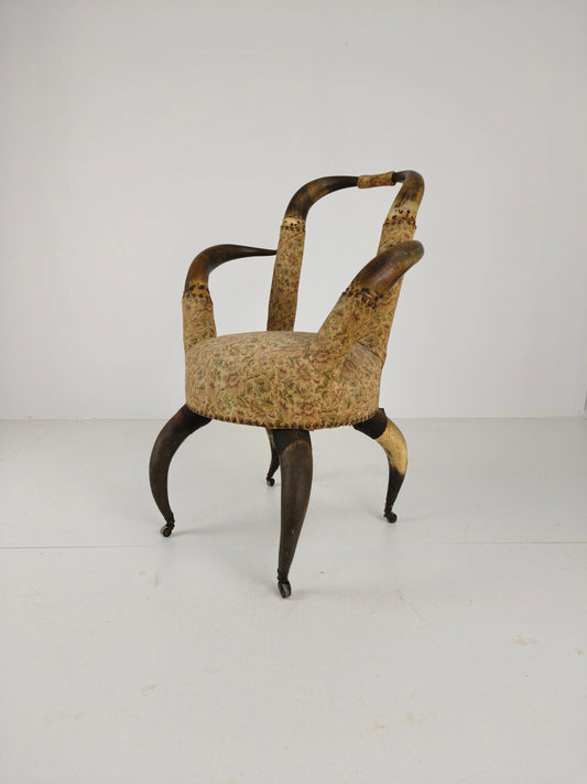 Rare 19th Century Highly Decorative Bull Horn Armchair (1870) Rare 19th Century Highly Decorative Bull Horn Armchair (1870)