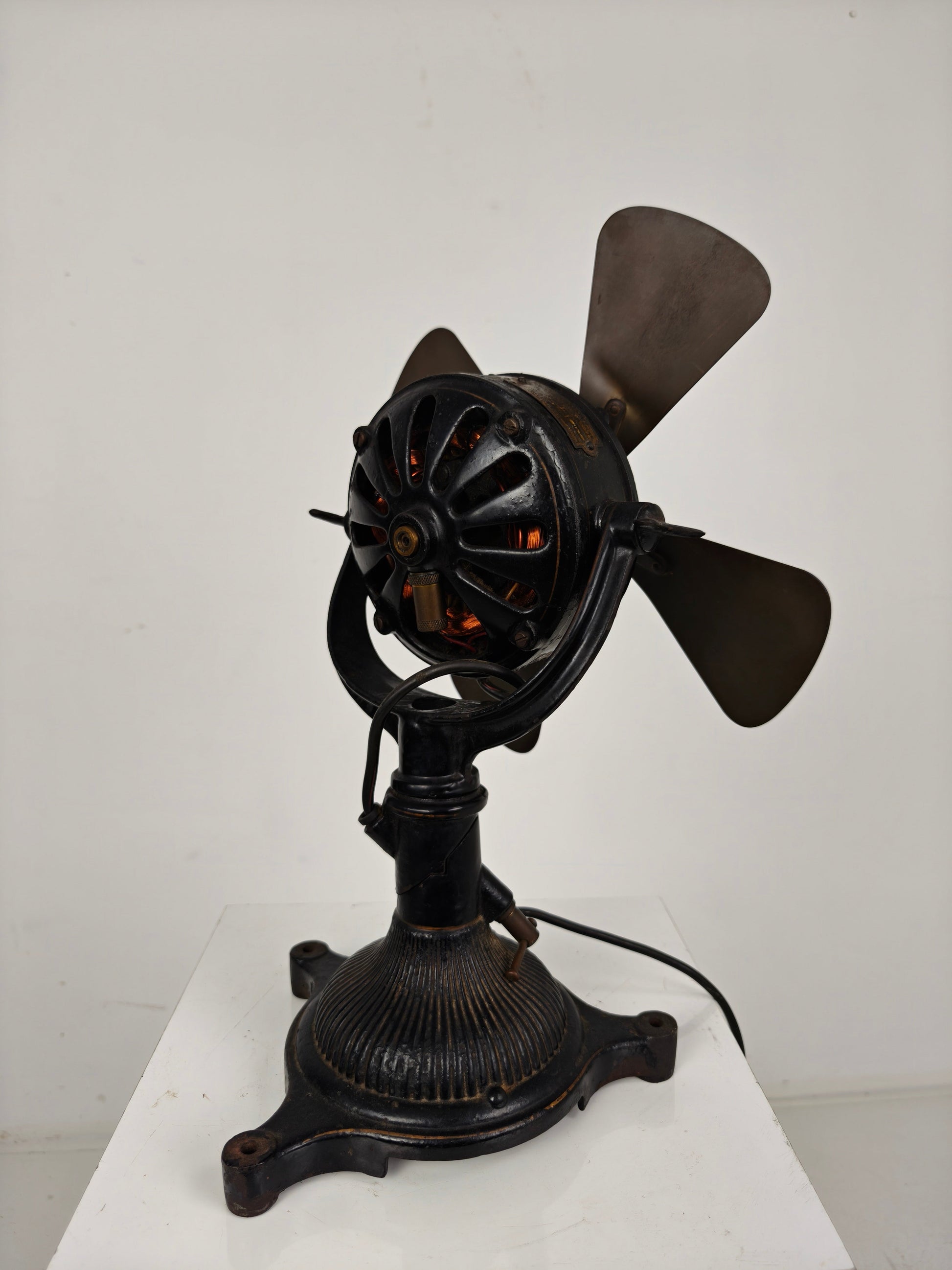 Rare Antique Cast Iron Bergmann Berlin Fan – ca. 1910 – Fully Working Rare Antique Cast Iron Bergmann Berlin Fan – ca. 1910 – Fully Working