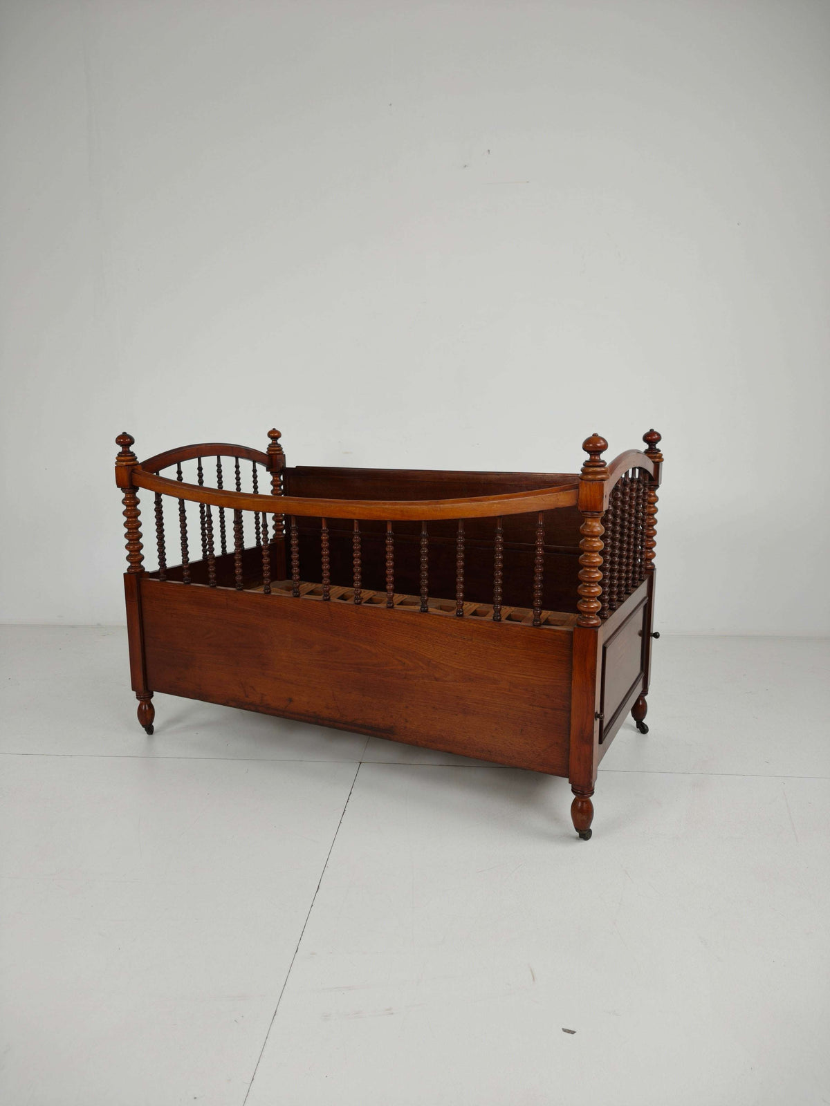 Rare Biedermeier Mahogany Daybed / Child’s Bed – Circa 1820 Rare Biedermeier Mahogany Daybed / Child’s Bed – Circa 1820
