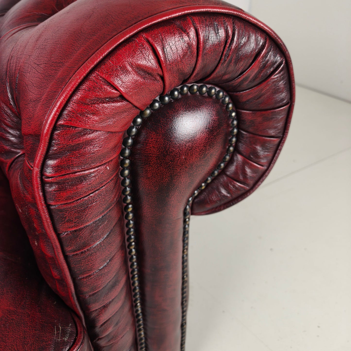 Red Chesterfield 2-Seater Sofa – Oxblood Leather Red Chesterfield 2-Seater Sofa – Oxblood Leather