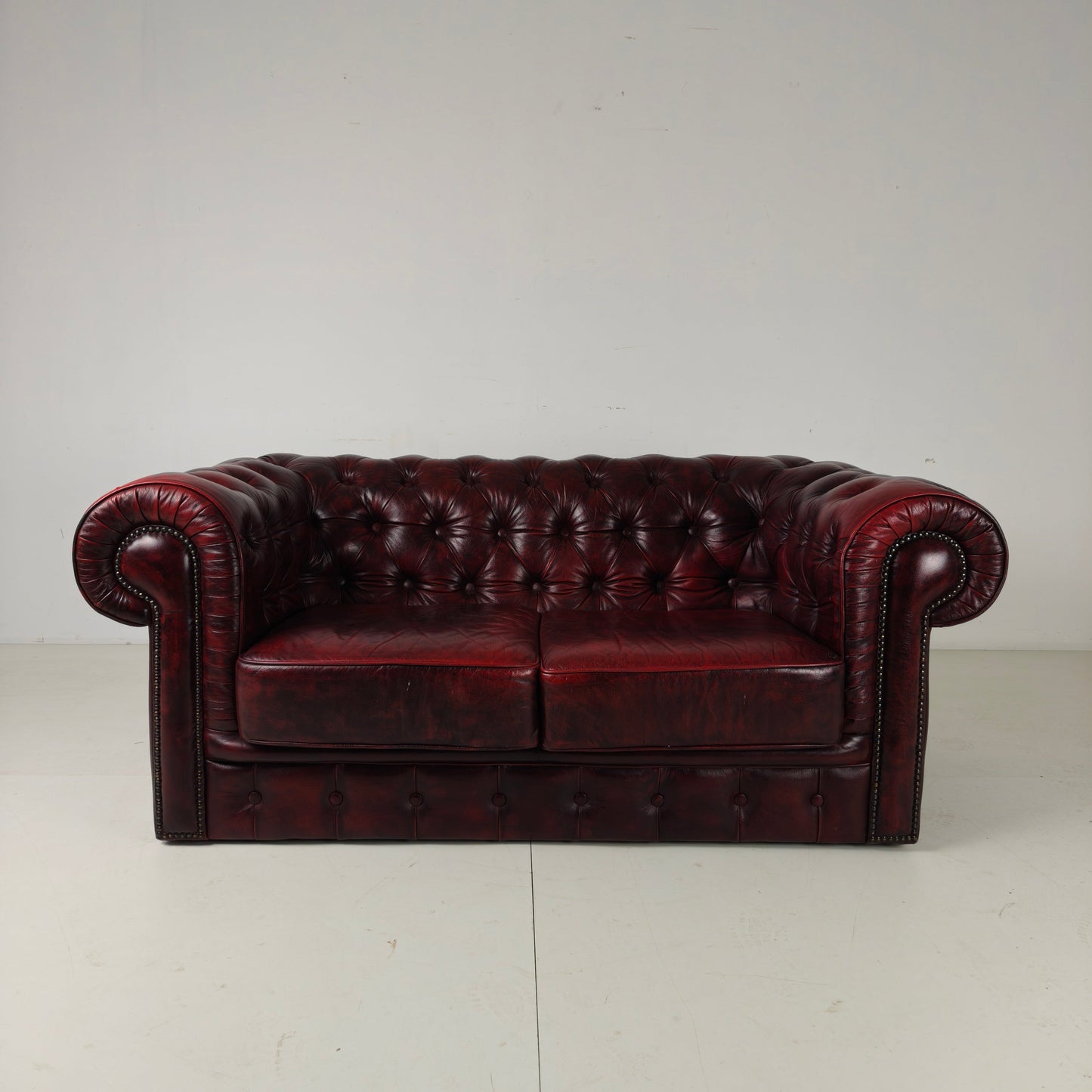 Red Chesterfield 2-Seater Sofa – Oxblood Leather Red Chesterfield 2-Seater Sofa – Oxblood Leather