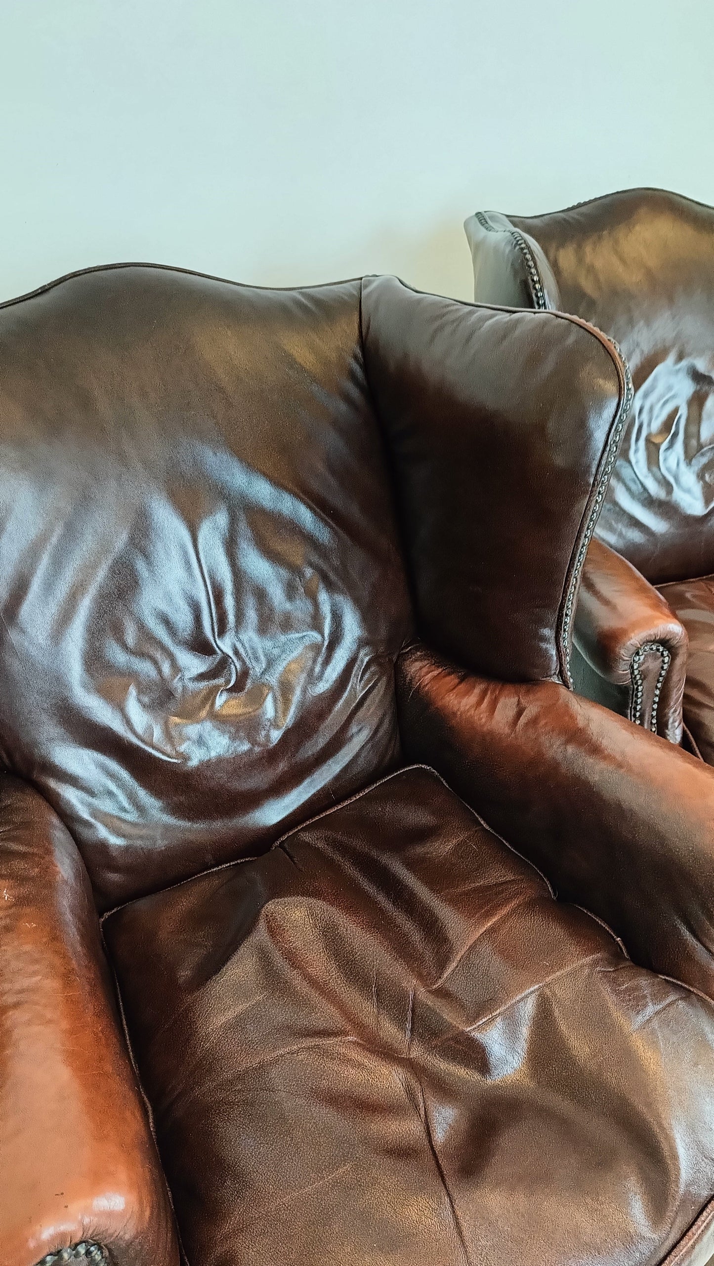 Set Of Bovine Leather Chairs Set Of Bovine Leather Chairs