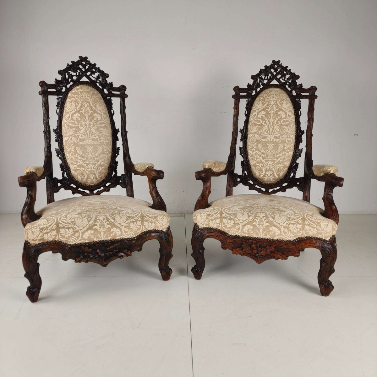 Set of Two Black Forest Style Armchairs by Horrix – 19th Century Set of Two Black Forest Style Armchairs by Horrix – 19th Century